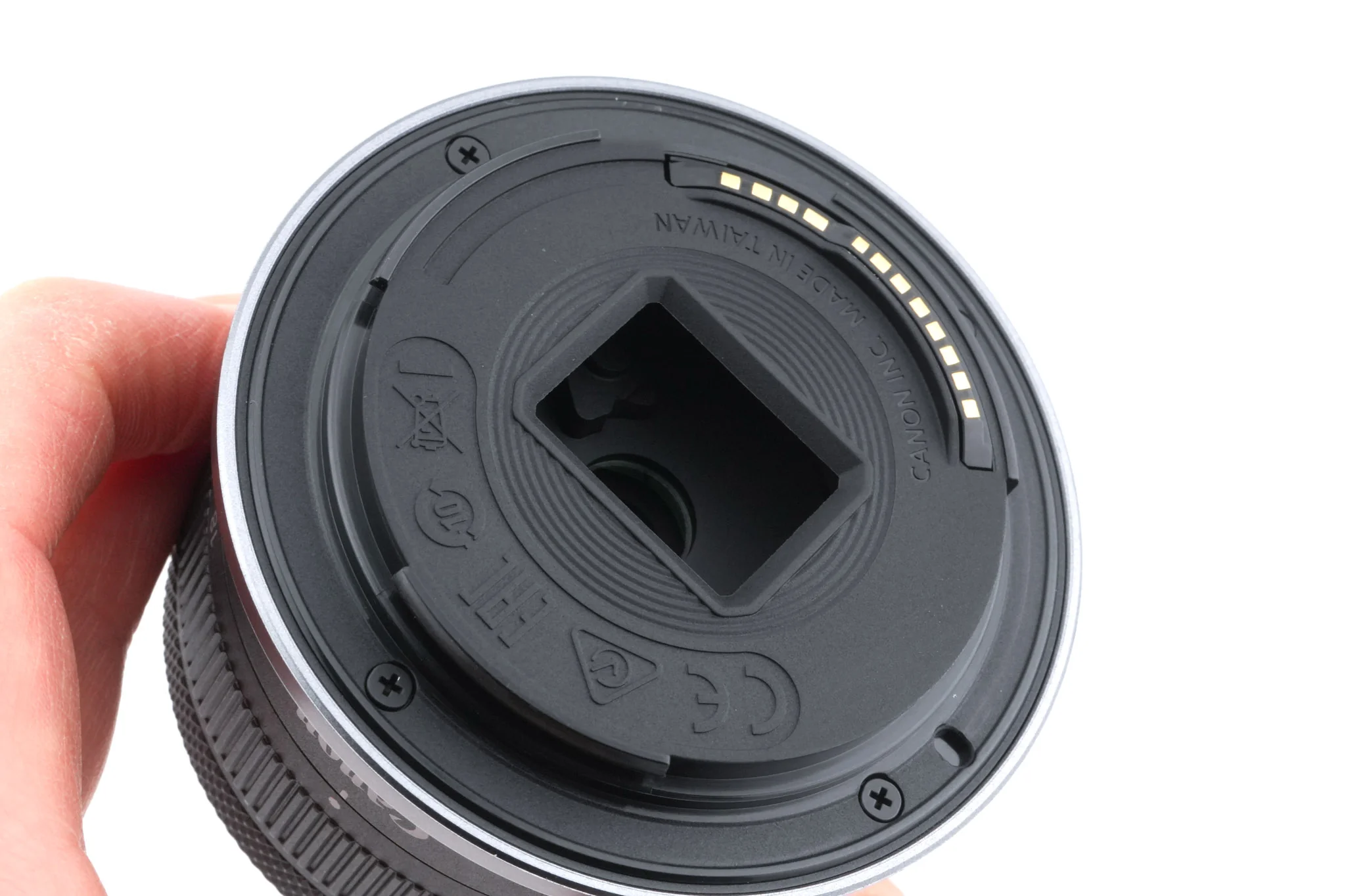 Canon 18-45mm f4.5-6.3 IS STM - Image 4