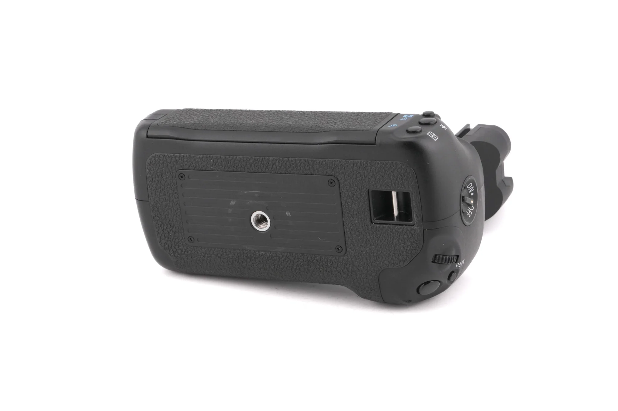 Canon BG-E7 Battery Grip - Image 4