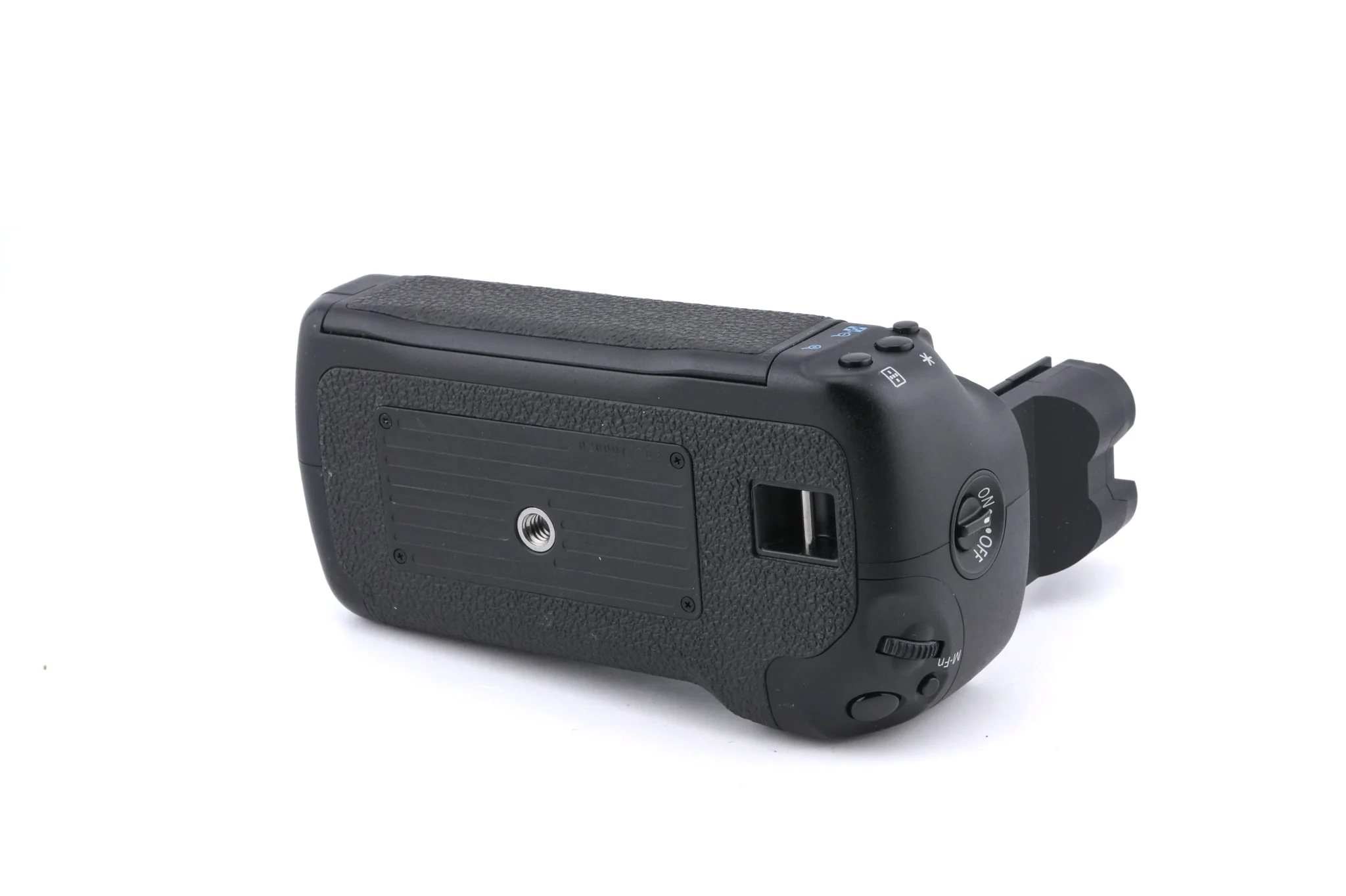Canon BG-E7 Battery Grip - Image 3