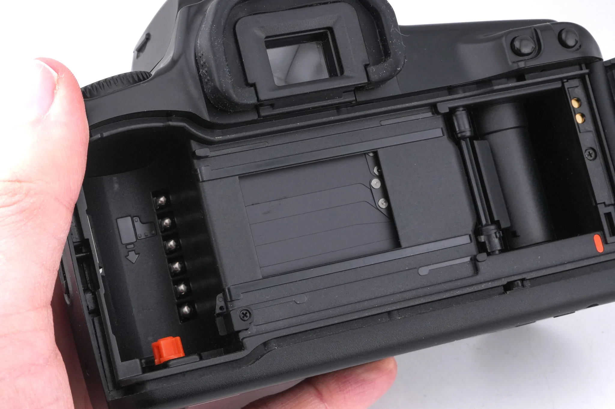 Canon EOS 1000FN - Image 6