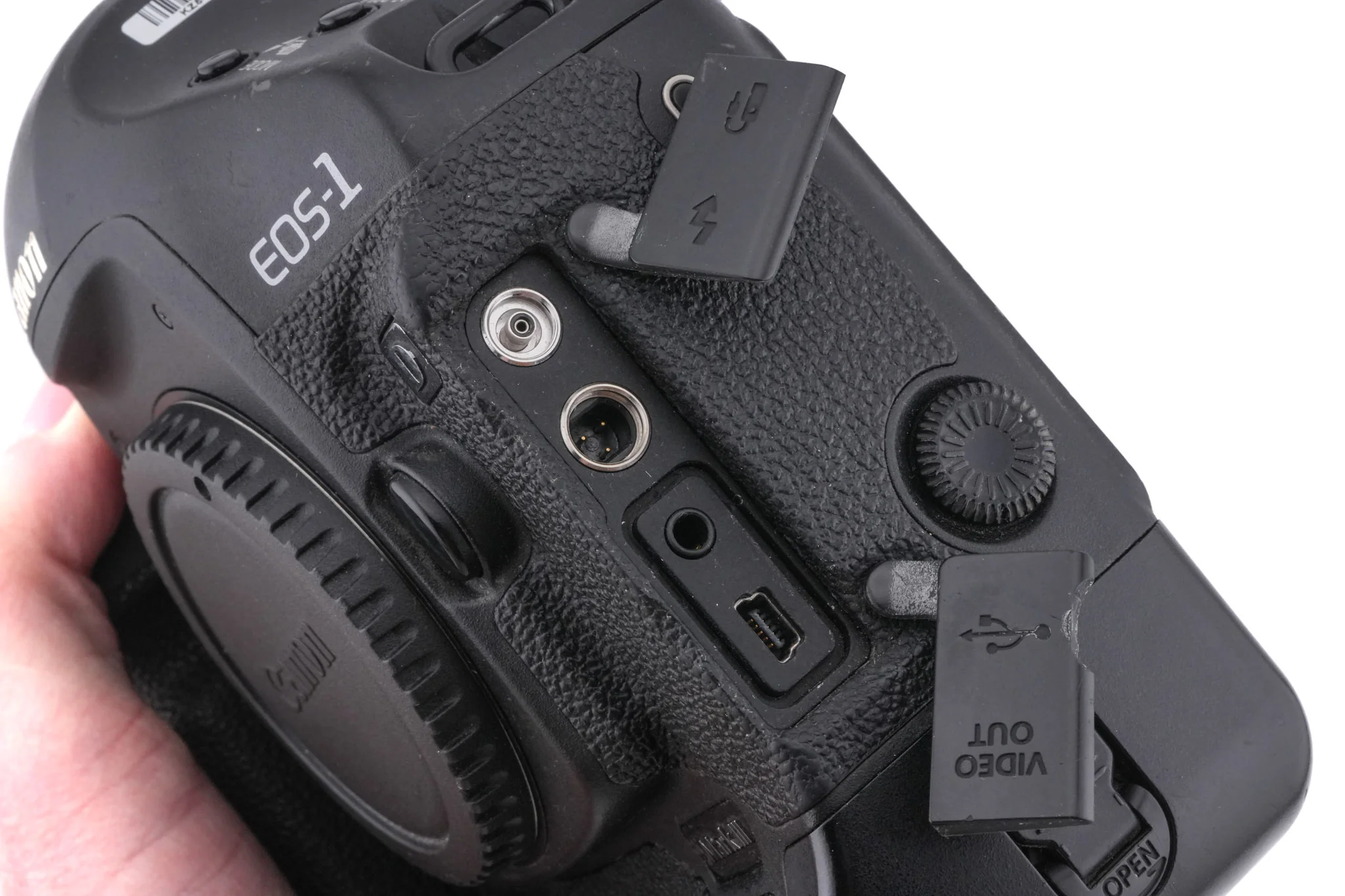 Canon EOS 1D Mark III - Image 7