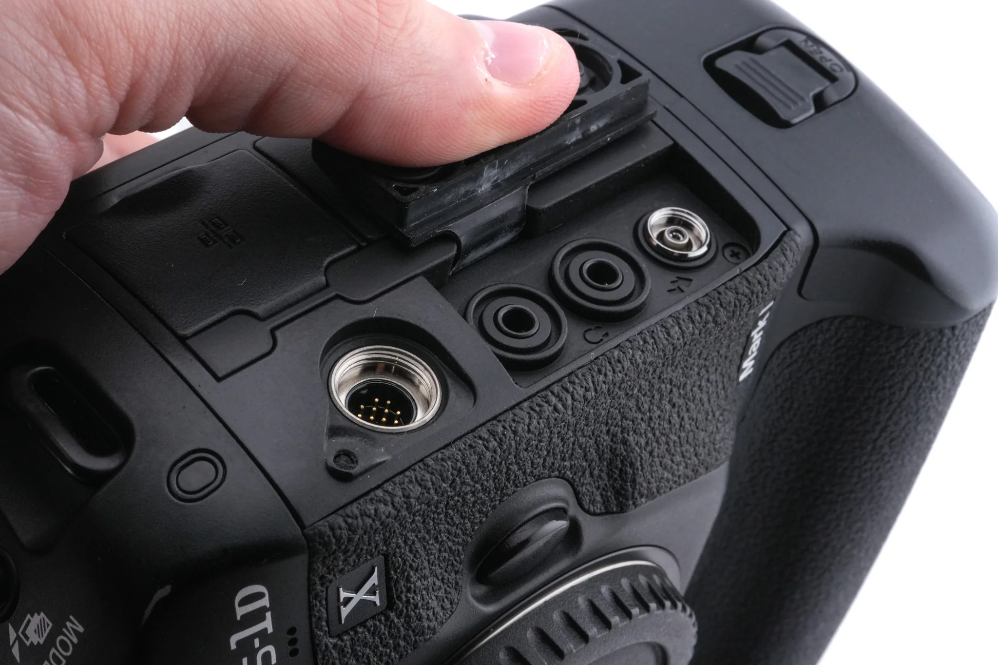 Canon EOS 1DX Mark II - Image 6