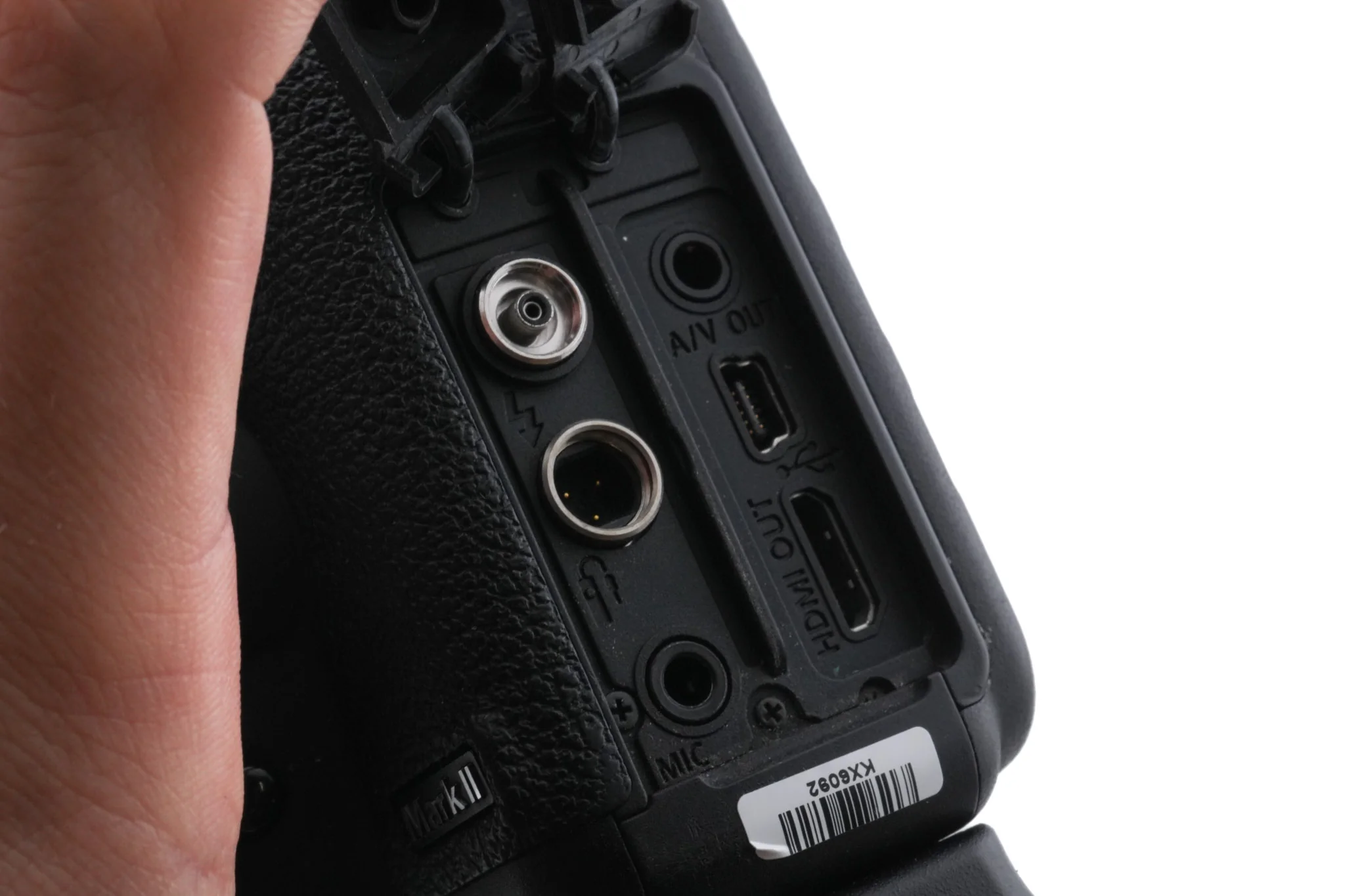 Canon EOS 5D Mark II + BG-E6 Battery Grip - Image 6