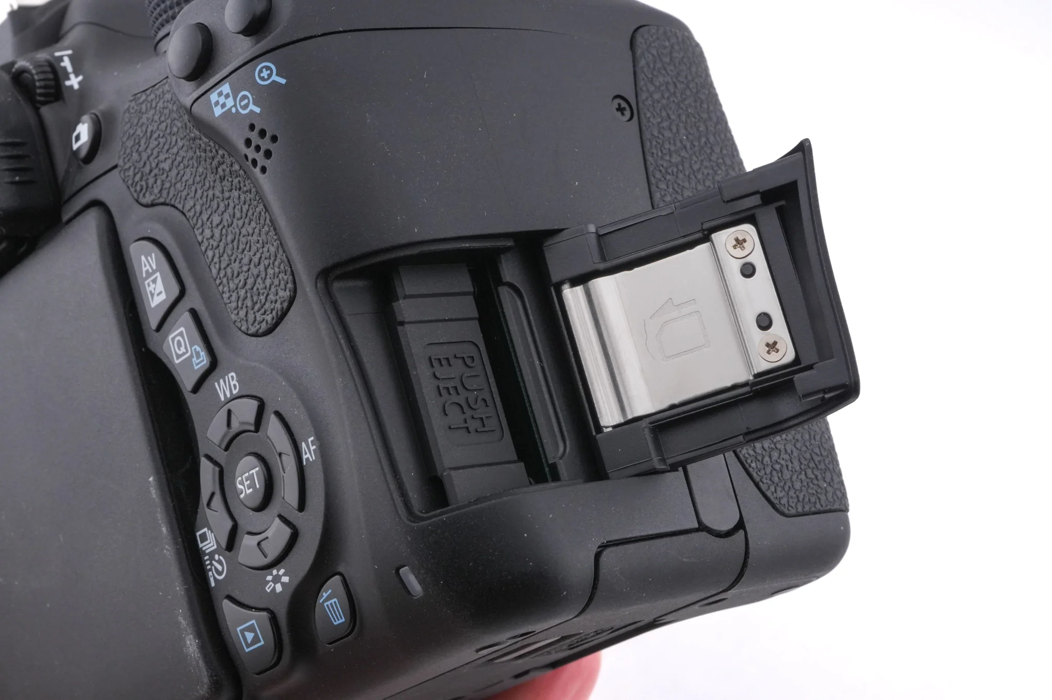 Canon EOS 600D - Image 7