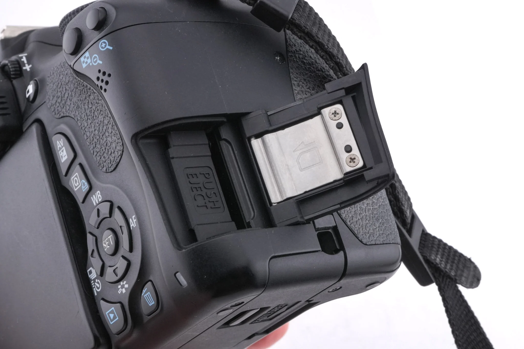 Canon EOS 600D - Image 7