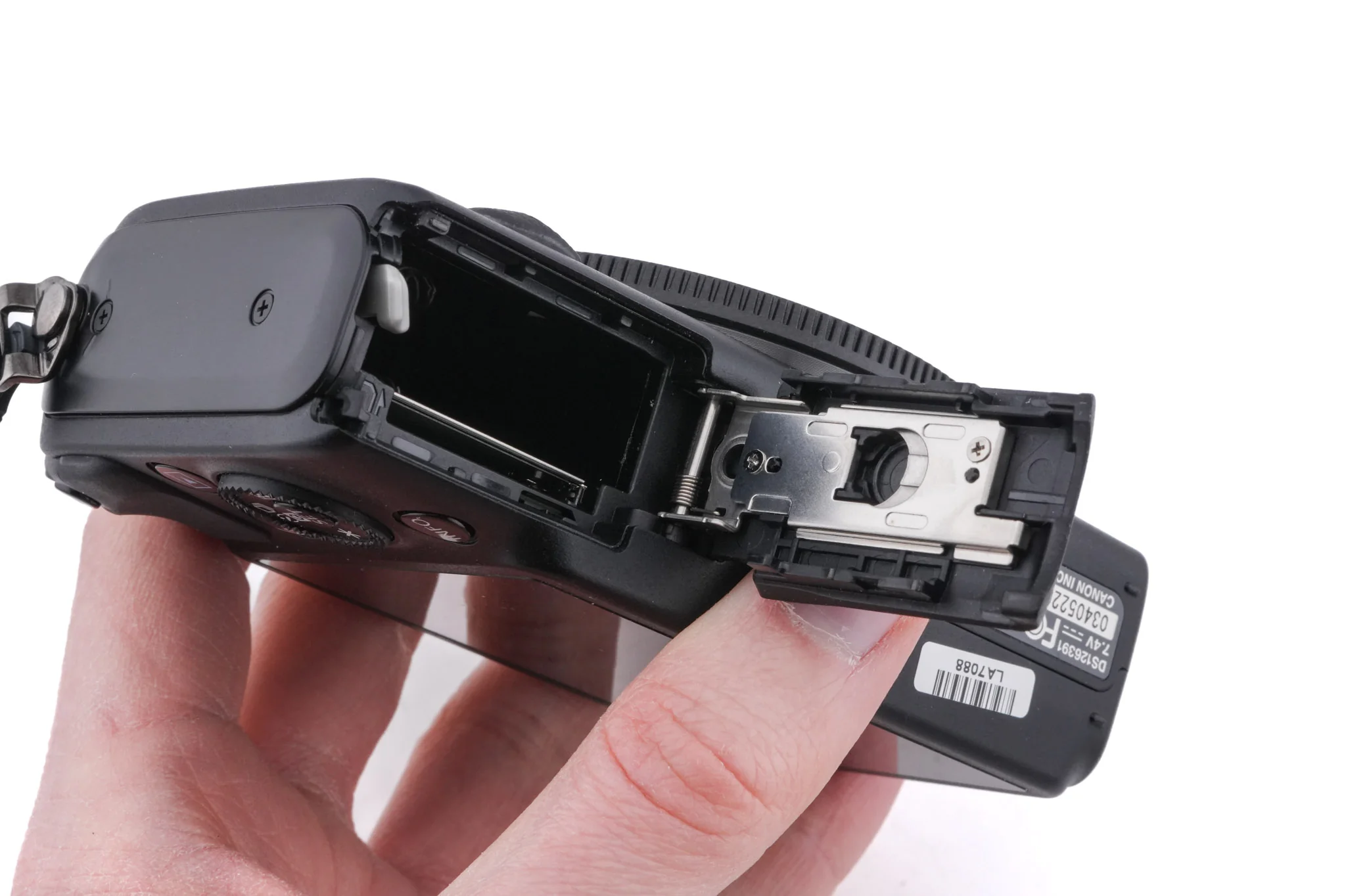 Canon EOS M - Image 6