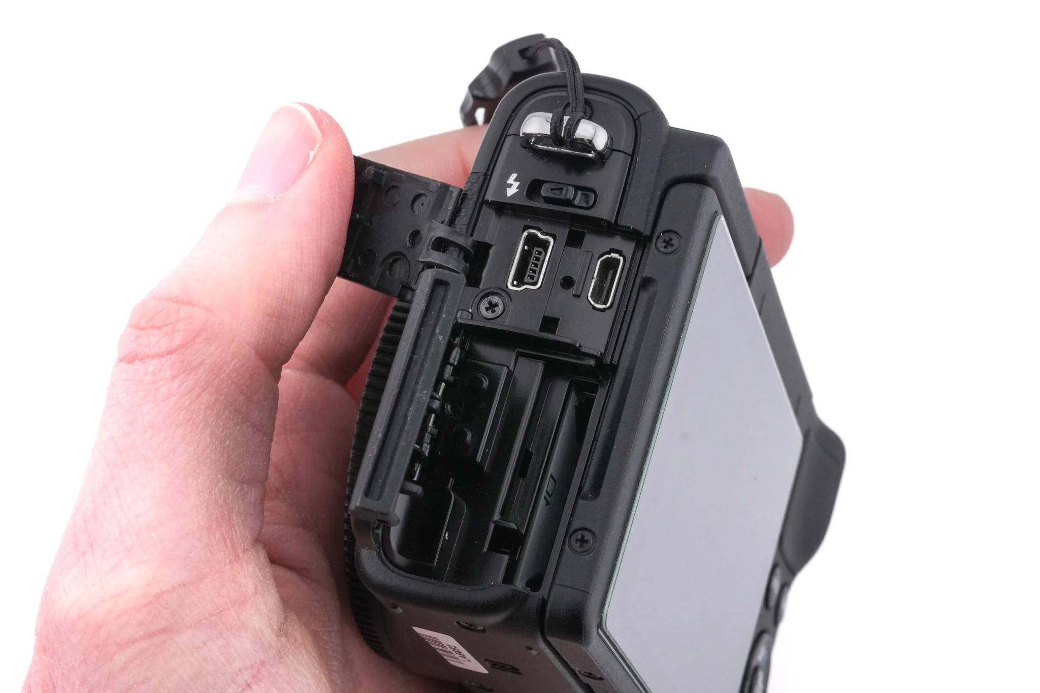 Canon EOS M100 - Image 9