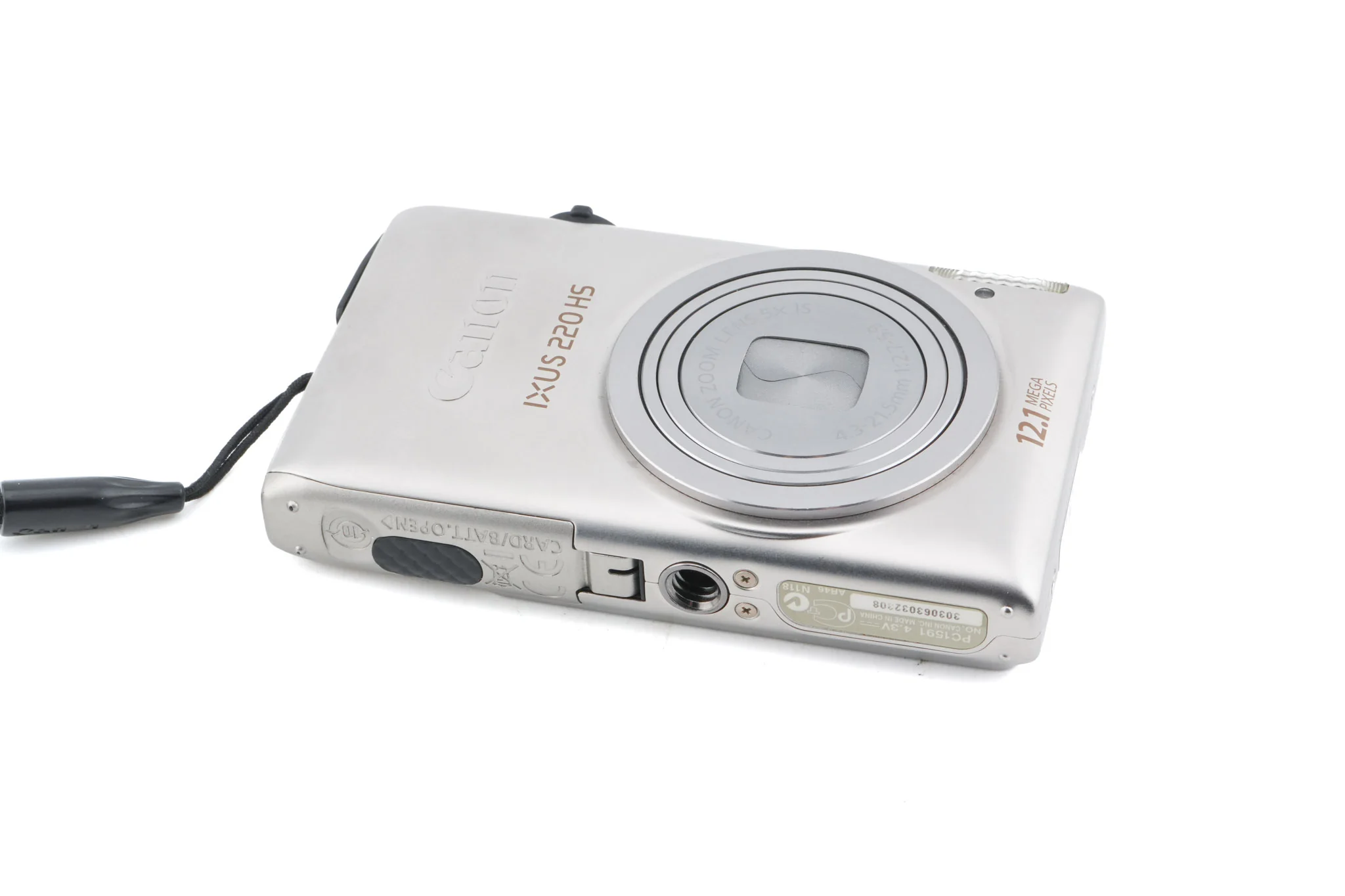 Canon IXUS 220 HS - Image 4