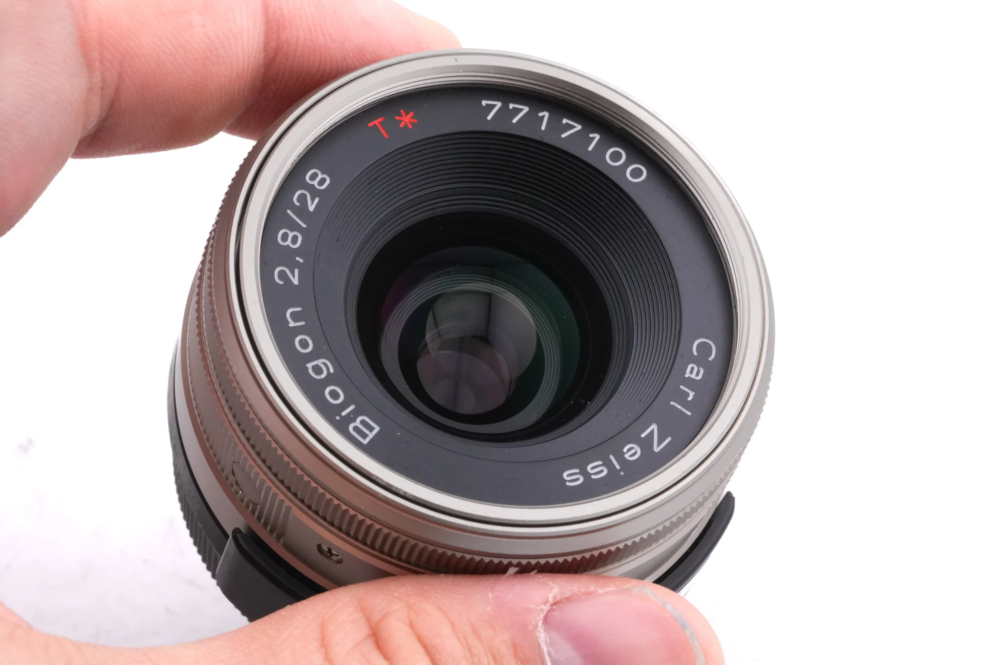 Carl Zeiss 28mm f2.8 Biogon T* - Image 3