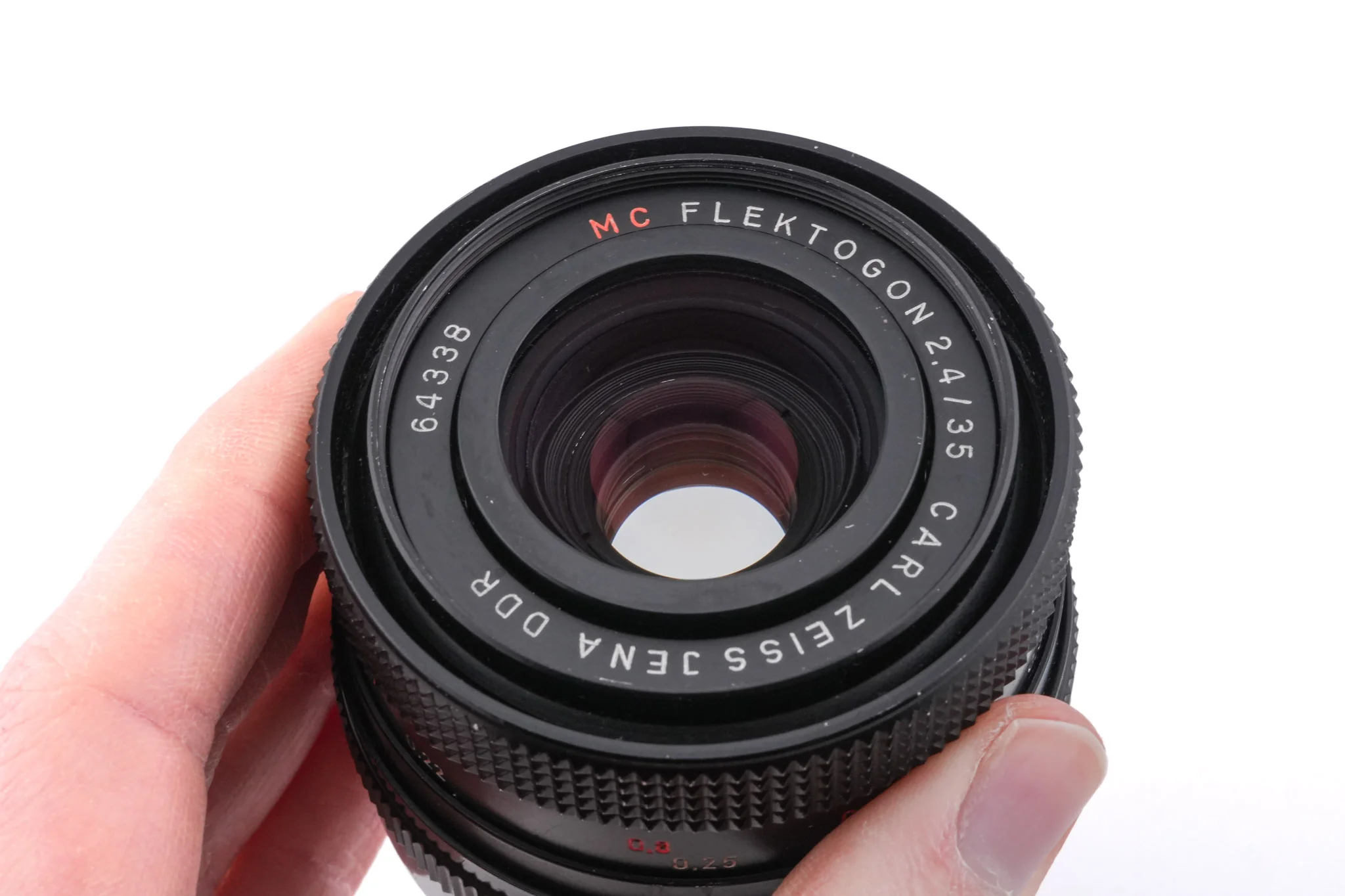 Carl Zeiss 35mm f2.4 MC Flektogon Jena DDR - Image 3