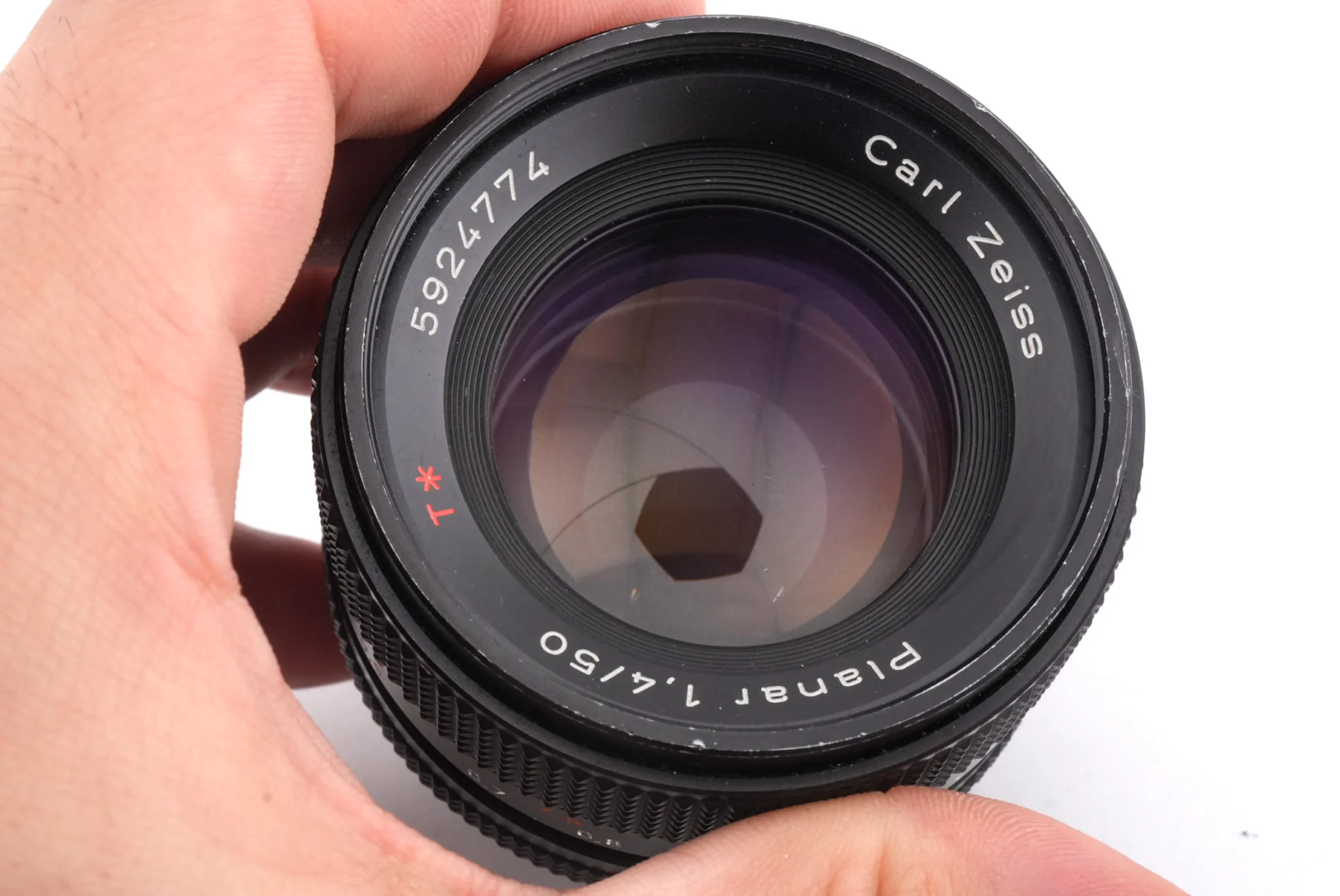 Carl Zeiss 50mm f1.4 Planar T* (AE) - Image 5