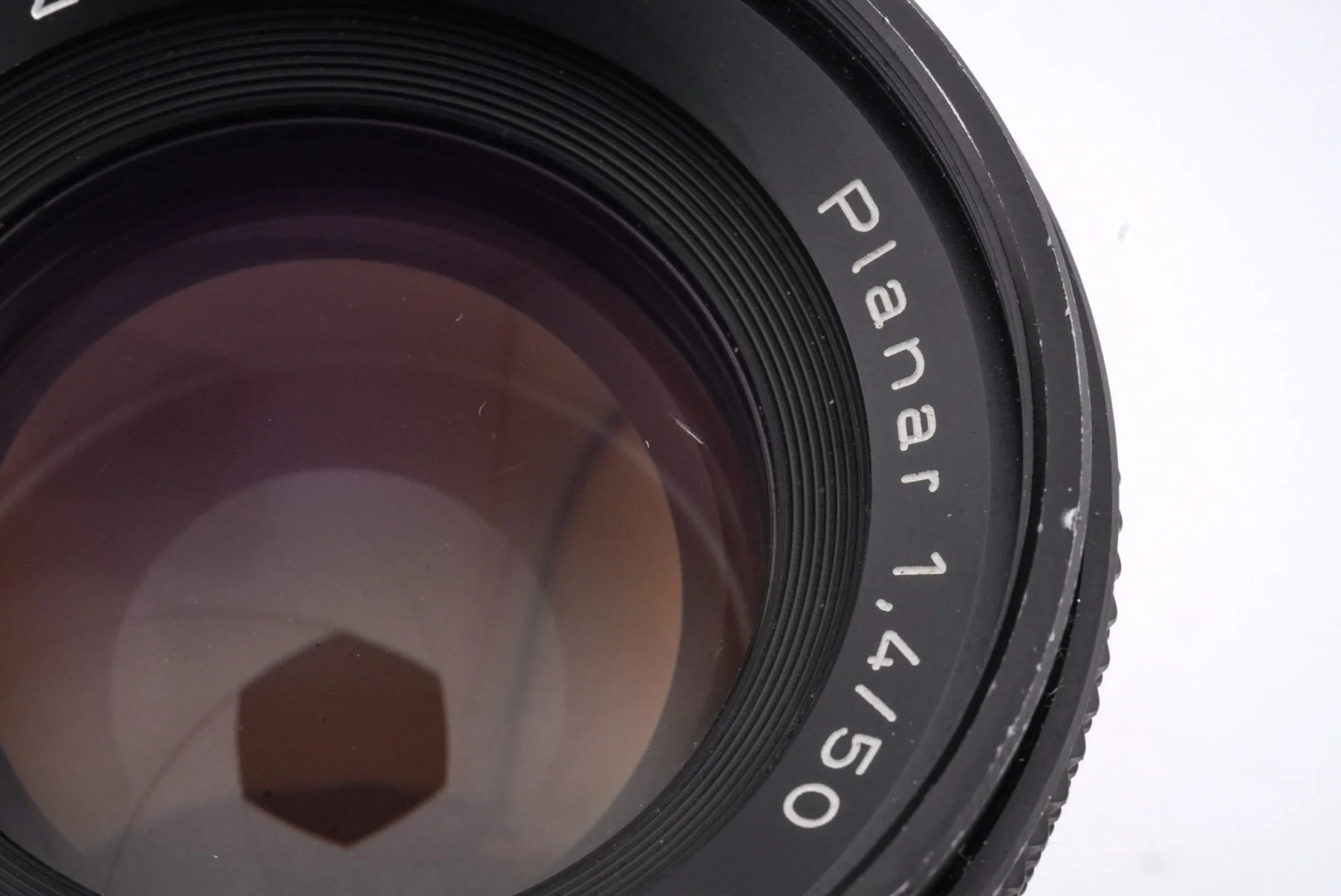 Carl Zeiss 50mm f1.4 Planar T* (AE) - Image 6