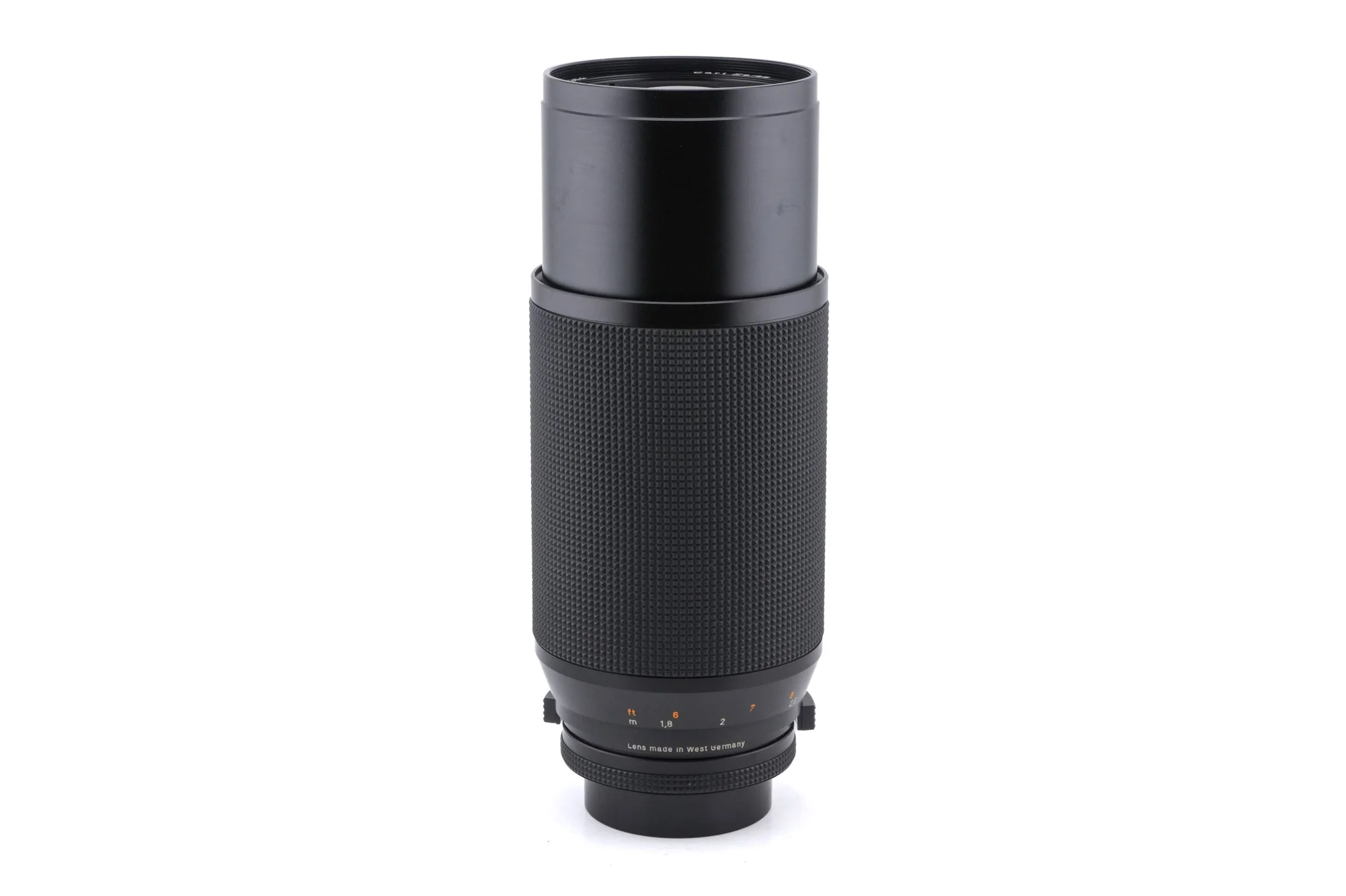 Carl Zeiss 70-210mm f3.5 Vario-Sonnar T* (AE) - Image 2