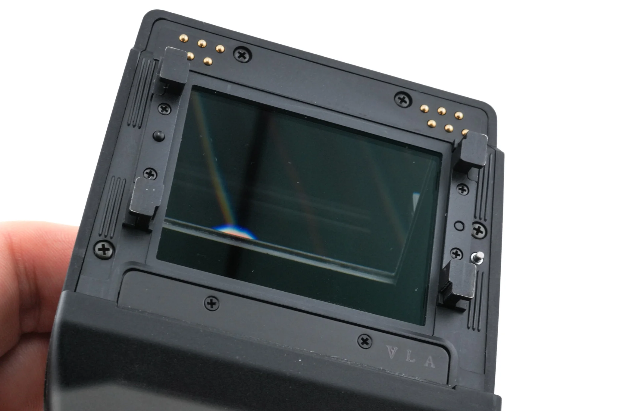 Contax 645 + MFB-1 120/220 Film Back Holder + MFB-1A 120/220 Film Insert + MF-1 AE Prism Finder + 80mm f2 Planar T* - Image 10