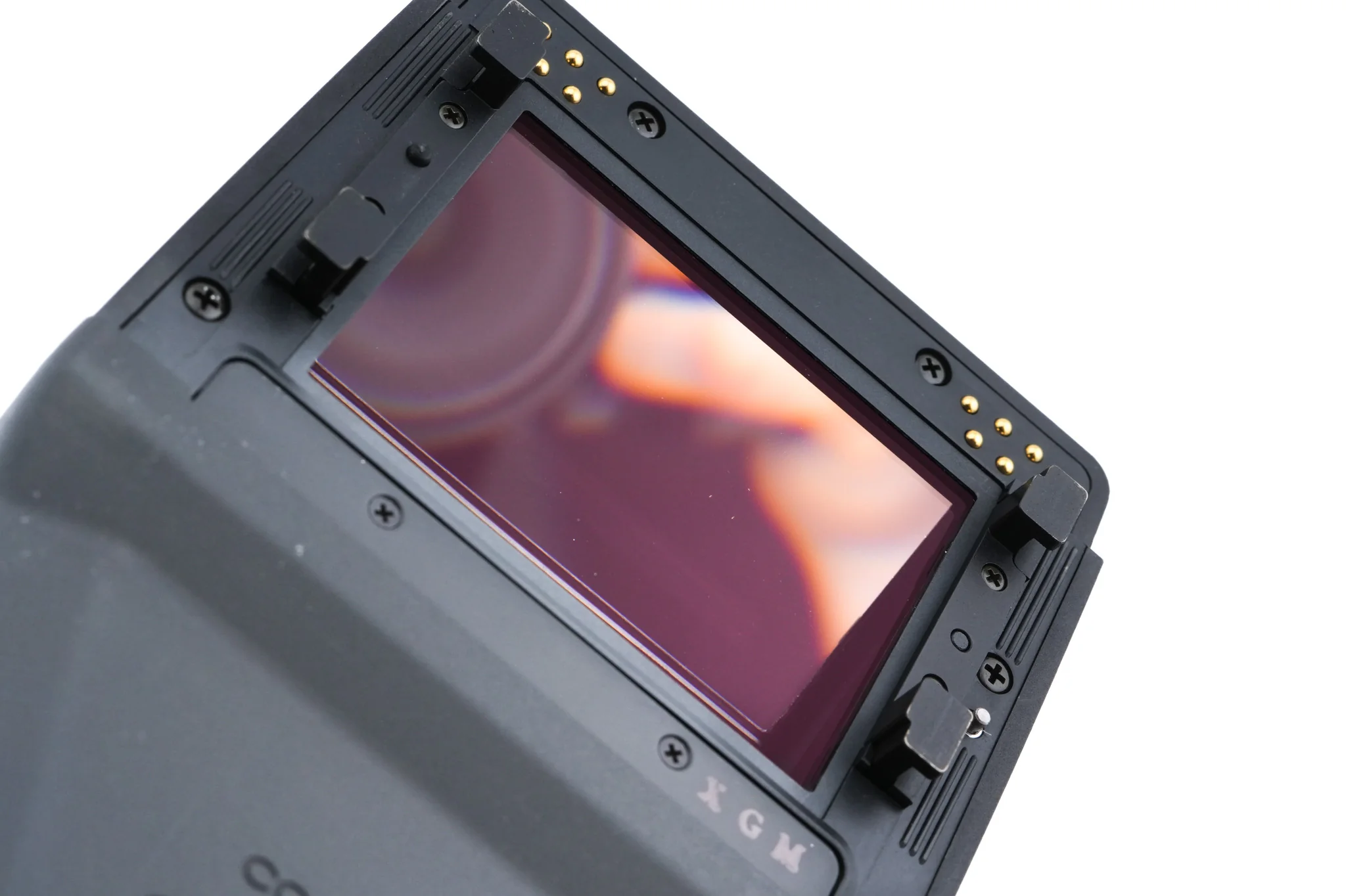 Contax 645 + MF-1 AE Prism Finder + MFB-1 120/220 Film Back Holder + 80mm f2 Planar T* - Image 9