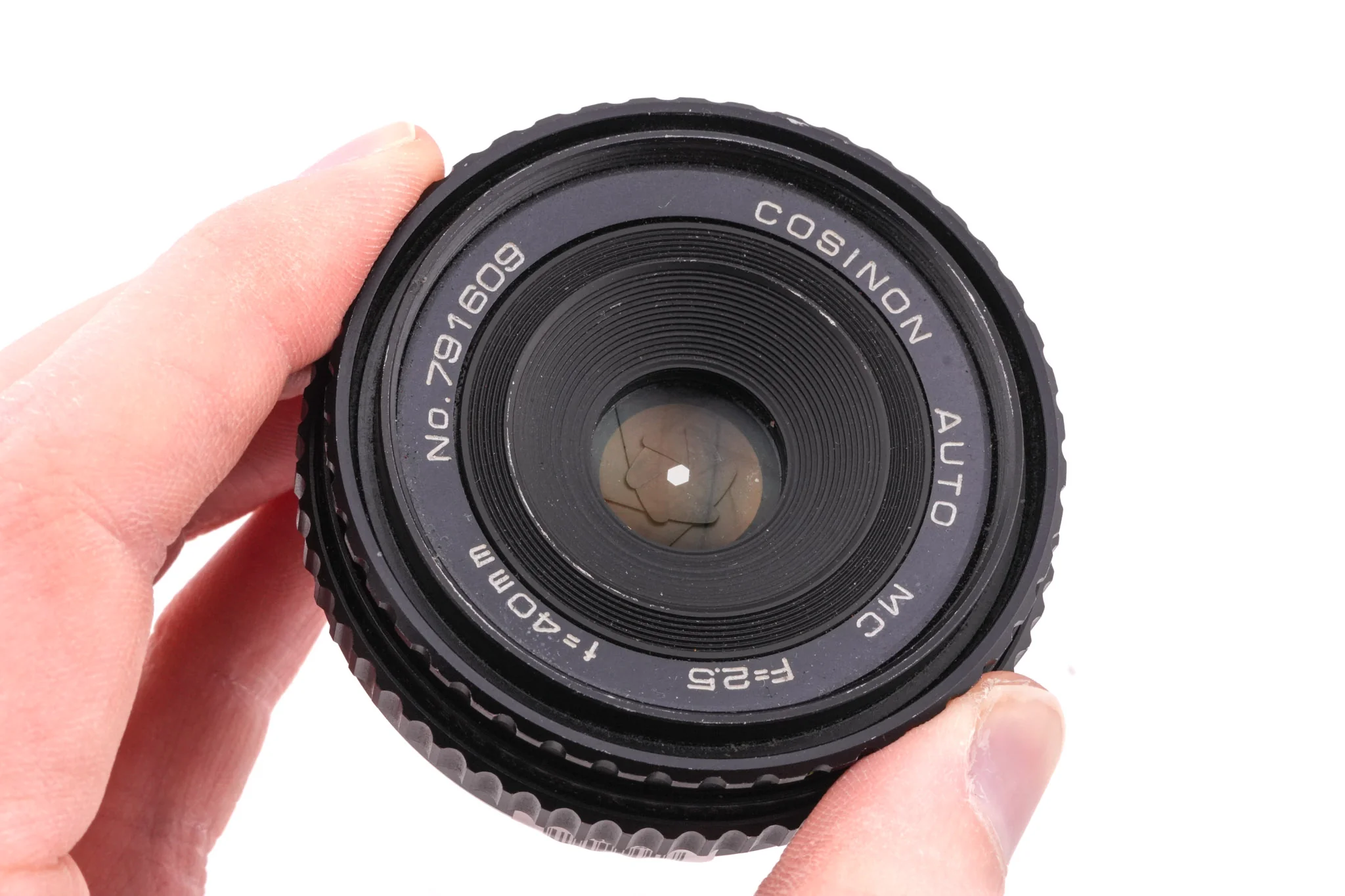 Cosina 40mm f2.5 Auto MC - Image 3
