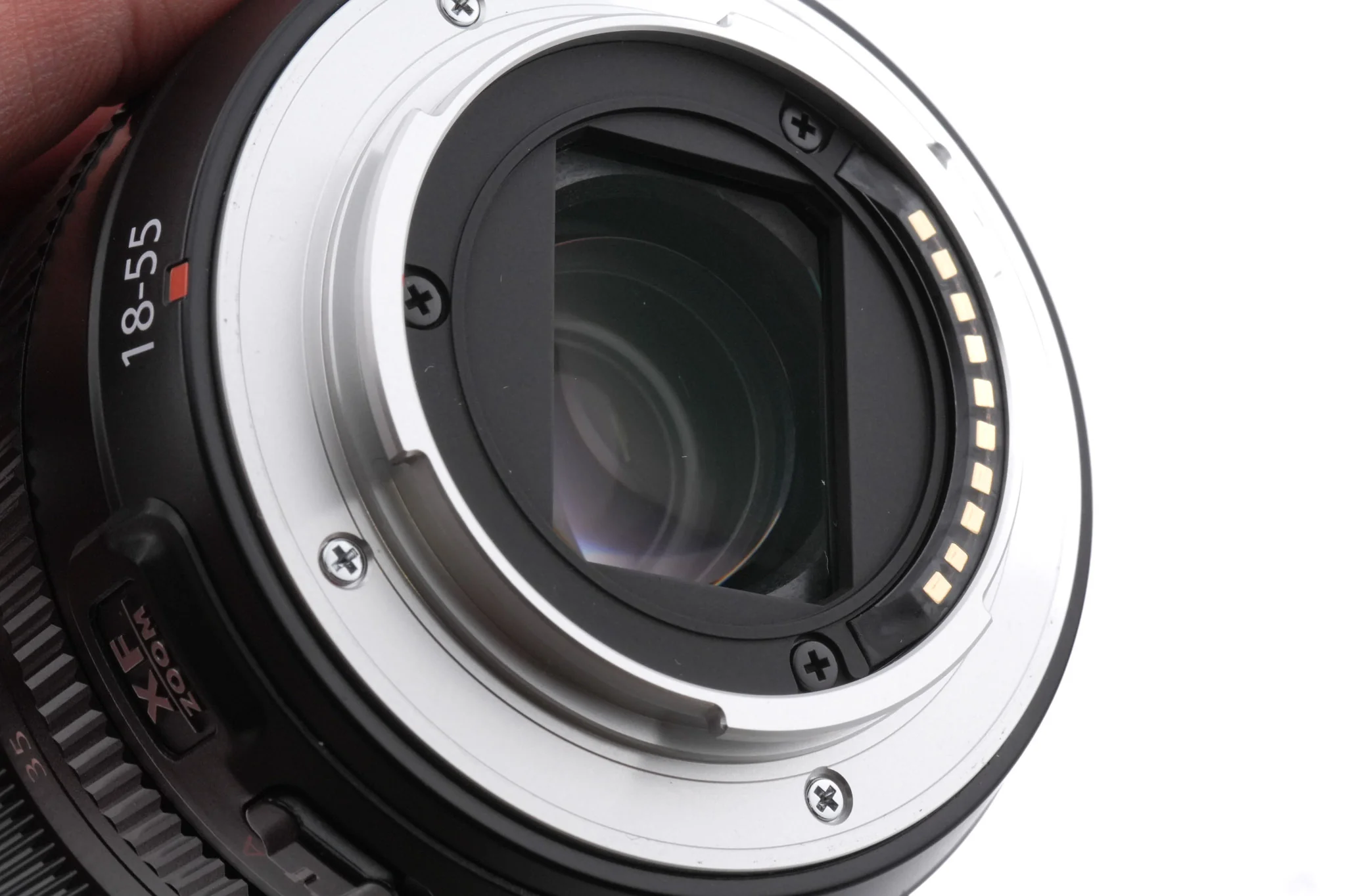 Fujifilm 18-55mm f2.8-4 Super EBC Fujinon Aspherical XF R LM OIS - Image 4