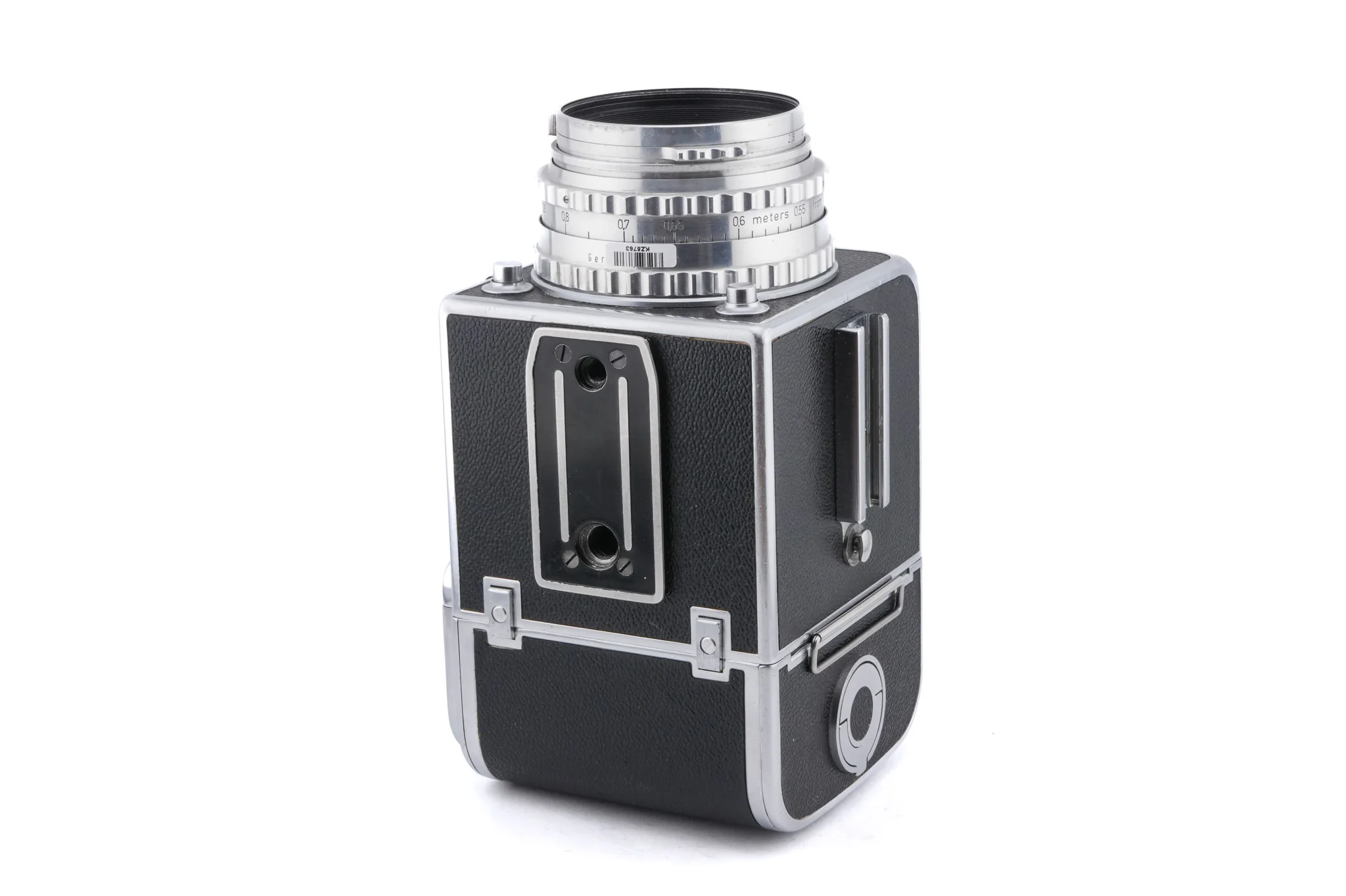 Hasselblad 1000F (8012) + Waist Level Finder (FUJUC) + 80mm f2.8 Tessar T Opton (OBTU / 8055) + 12 Film Magazine - Image 5