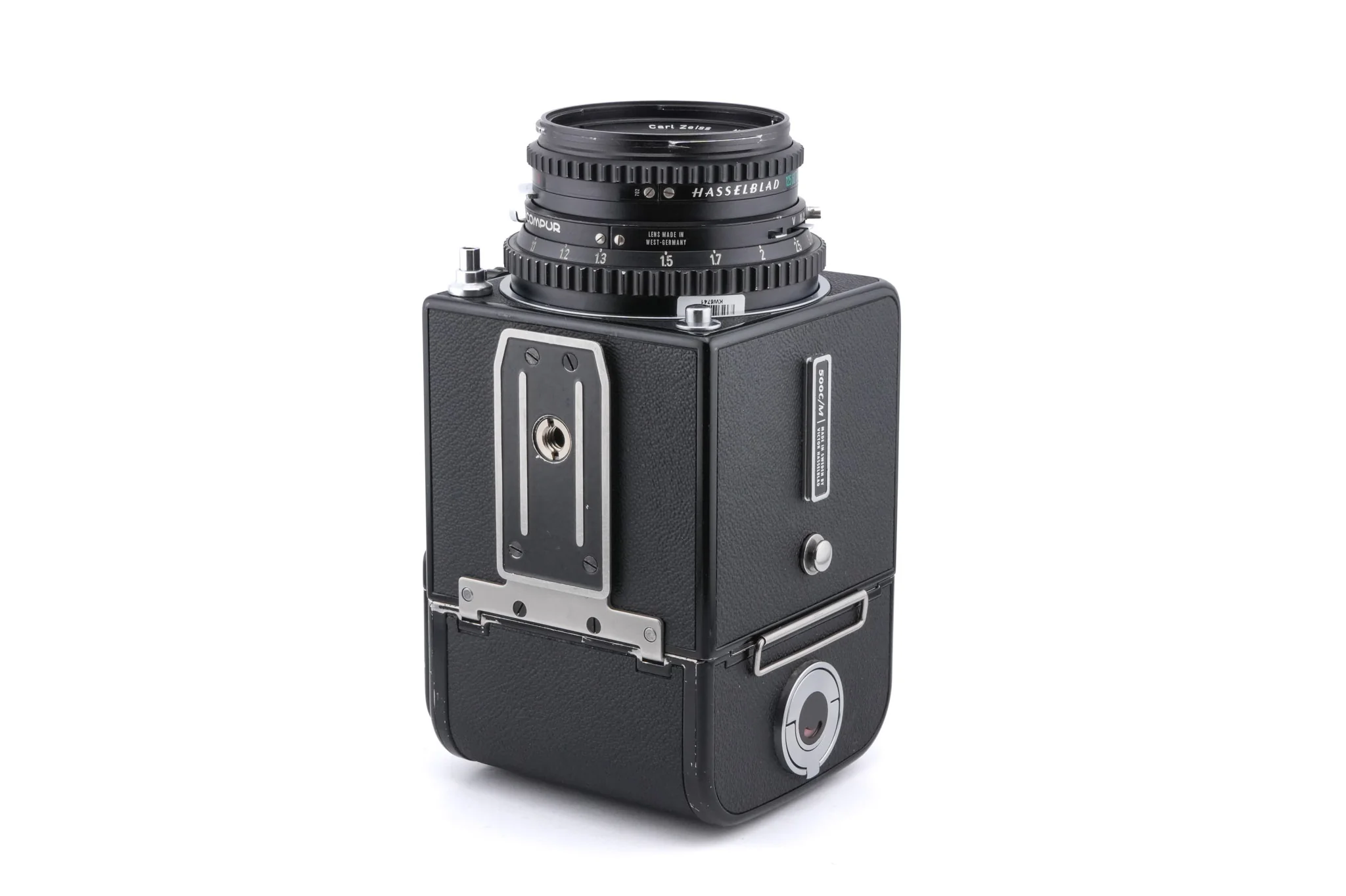 Hasselblad 500C/M (Black, 10170) + Acute Matte Focusing Screen (42165) + 80mm f2.8 Planar T* C (Black, 20028) + Waist Level Finder (Old / Black, 42277) + A12N Film Magazine - Image 6