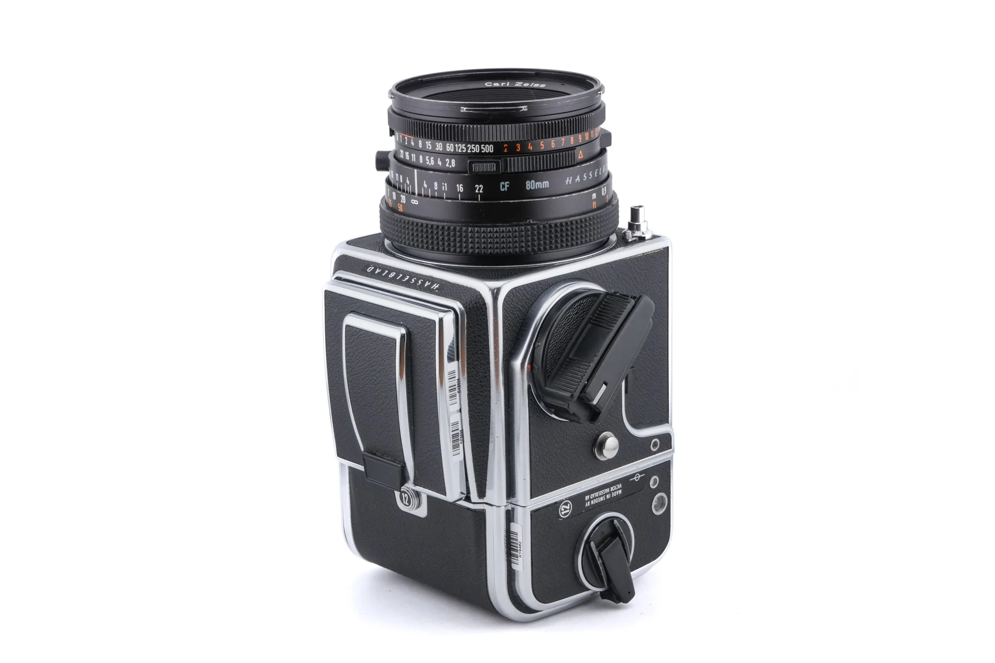 Hasselblad 500C/M (Silver, 10026) + Waist Level Finder (New / Chrome, 42315) + A12N Film Magazine + 80mm f2.8 Planar T* CF (20029) + Standard Focusing Screen (42161) - Image 6