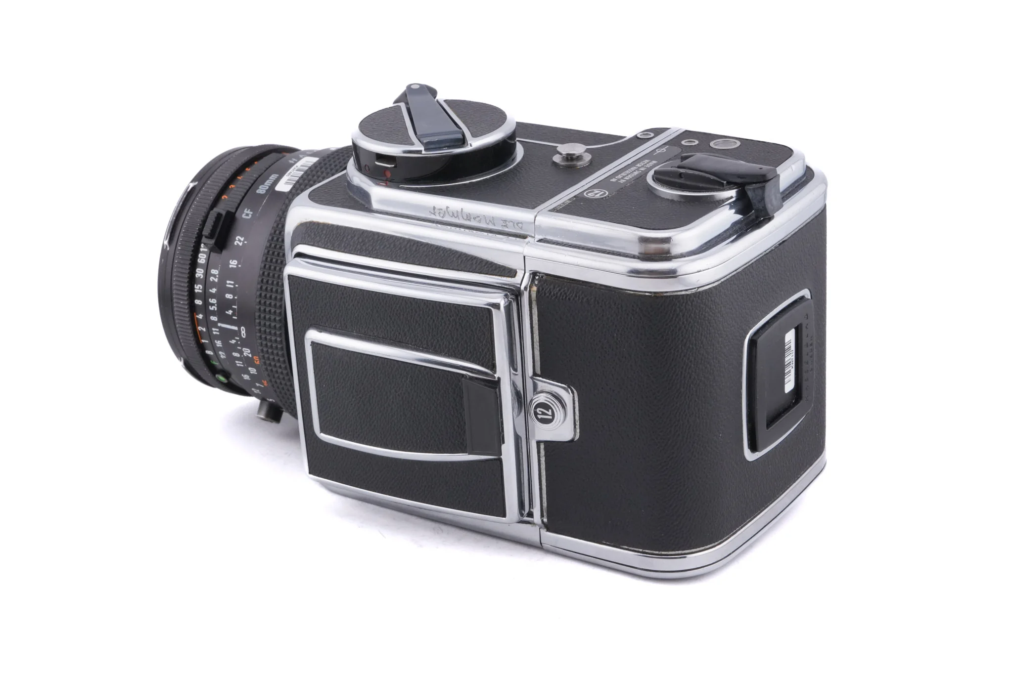 Hasselblad 500C/M (Silver, 10026) + 80mm f2.8 Planar T* CF (20029) + Waist Level Finder (New / Chrome, 42315) + A12N Film Magazine + Standard Focusing Screen (42161) - Image 5