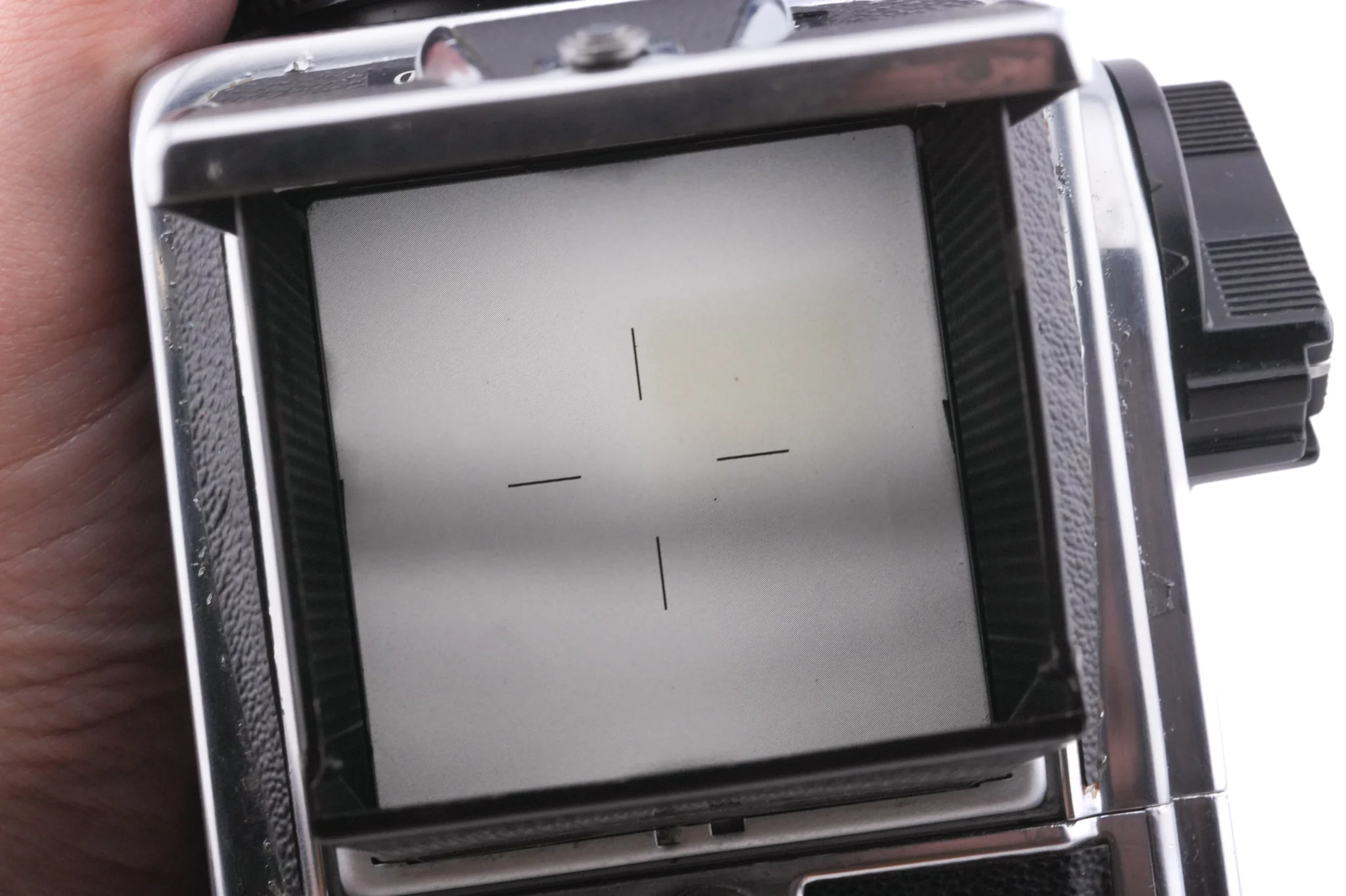 Hasselblad 500C/M (Silver, 10026) + 80mm f2.8 Planar T* CF (20029) + A12 Film Magazine (Silver, 30074) + Waist Level Finder (Old / Silver, 42021) + Standard Focusing Screen (42161) - Image 12