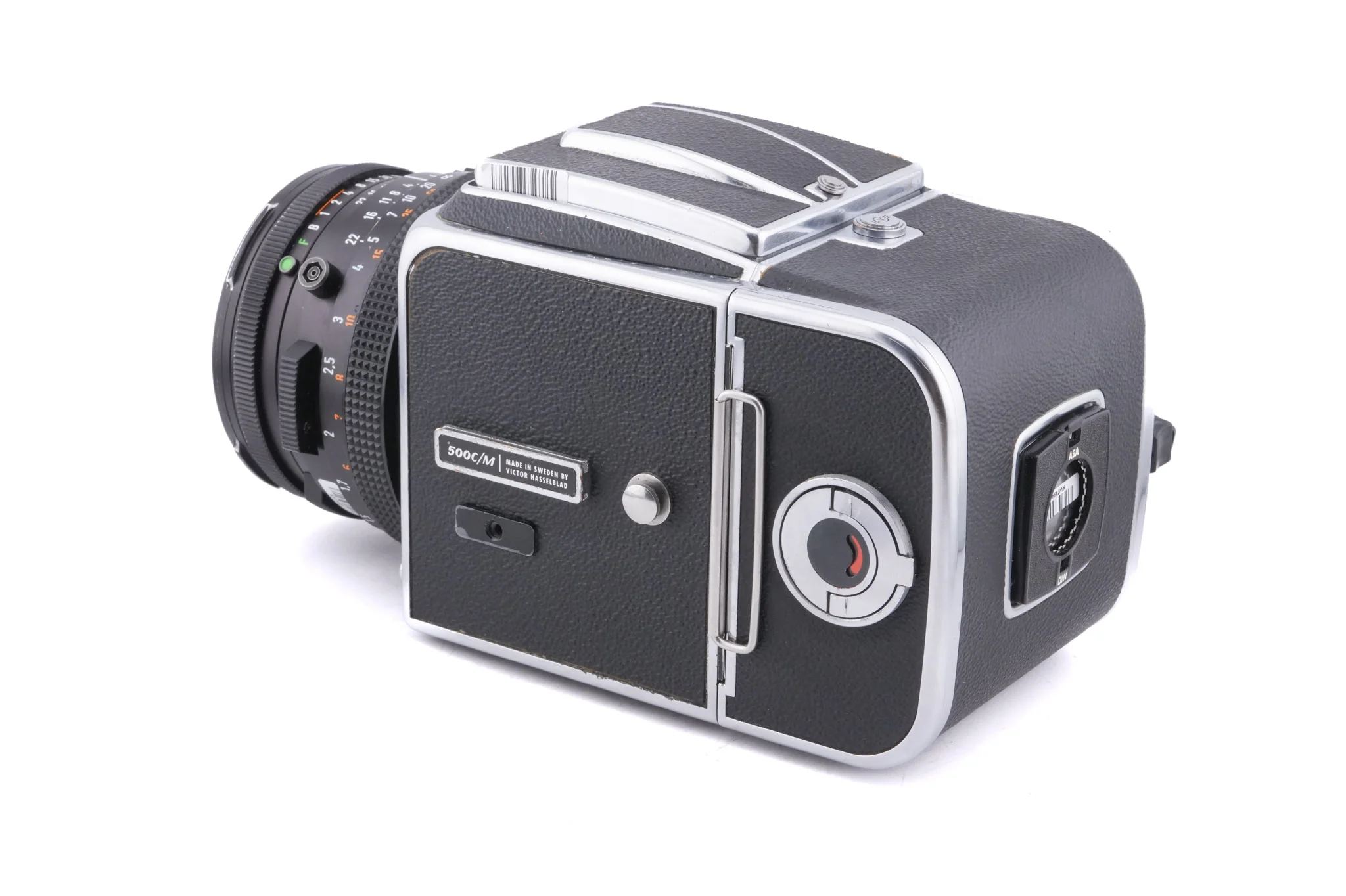 Hasselblad 500C/M (Silver, 10026) + 80mm f2.8 Planar T* CF (20029) + A12 Film Magazine (Silver, 30074) + Waist Level Finder (Old / Silver, 42021) + Standard Focusing Screen (42161) - Image 4