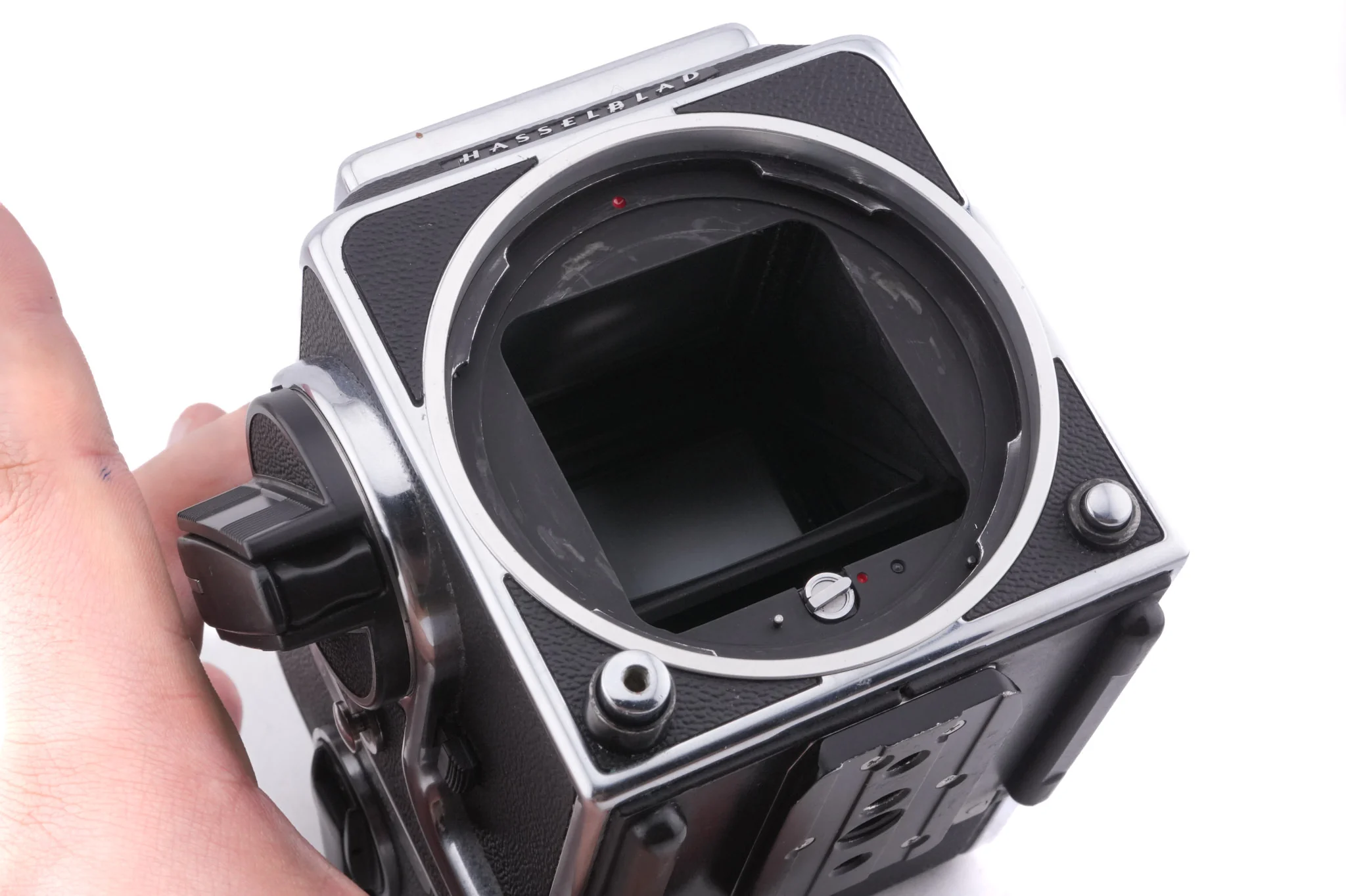 Hasselblad 503CXi (Silver, 10026) + 80mm f2.8 Planar T* CFE (20034) + A12N Film Magazine + Waist Level Finder (New / Chrome, 42315) + Acute Matte Focusing Screen (42165) - Image 9