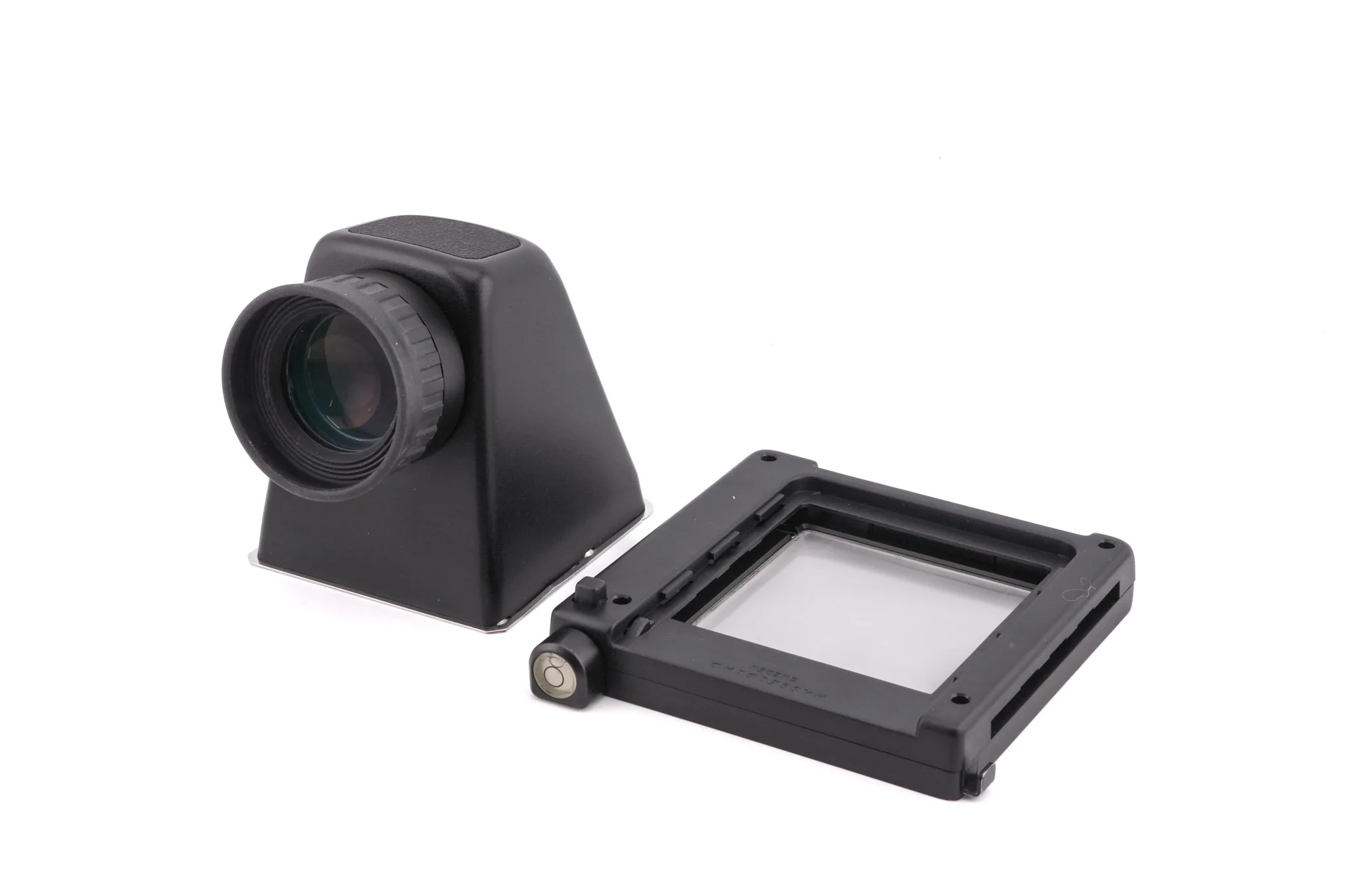 Hasselblad ArcBody (17015) + 45mm f4.5 APO-Grandagon (27045) + Focusing Screen Adapter Standard (41057) + Reflex Viewfinder RMFX (47070) + Small Correction Slide (47003) + Medium Correction Slide (47007) + Large Correction Slide (47011) + Cable Release (5 - Image 10