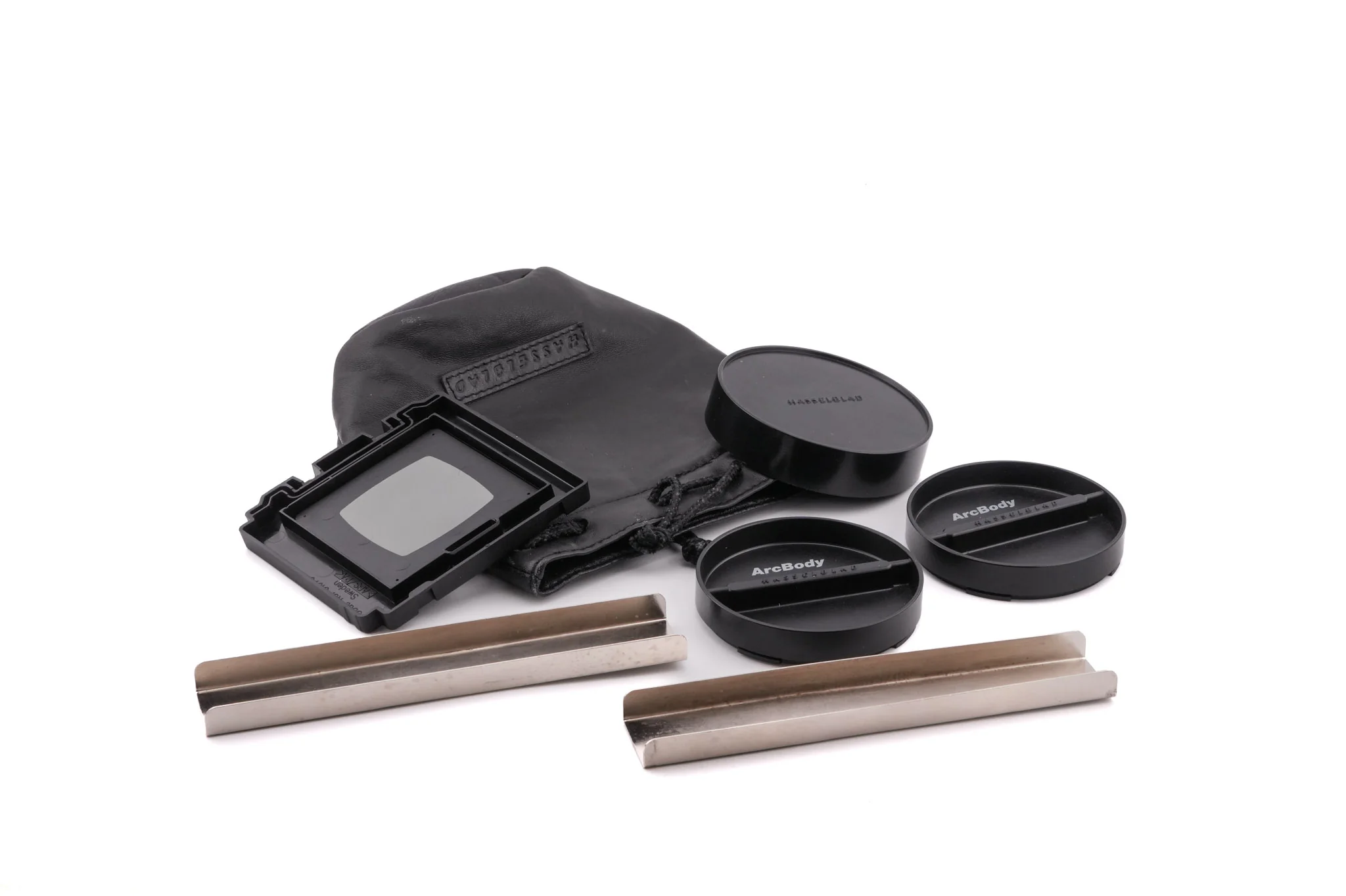 Hasselblad ArcBody (17015) + 45mm f4.5 APO-Grandagon (27045) + Focusing Screen Adapter Standard (41057) + Reflex Viewfinder RMFX (47070) + Small Correction Slide (47003) + Medium Correction Slide (47007) + Large Correction Slide (47011) + Cable Release (5 - Image 21