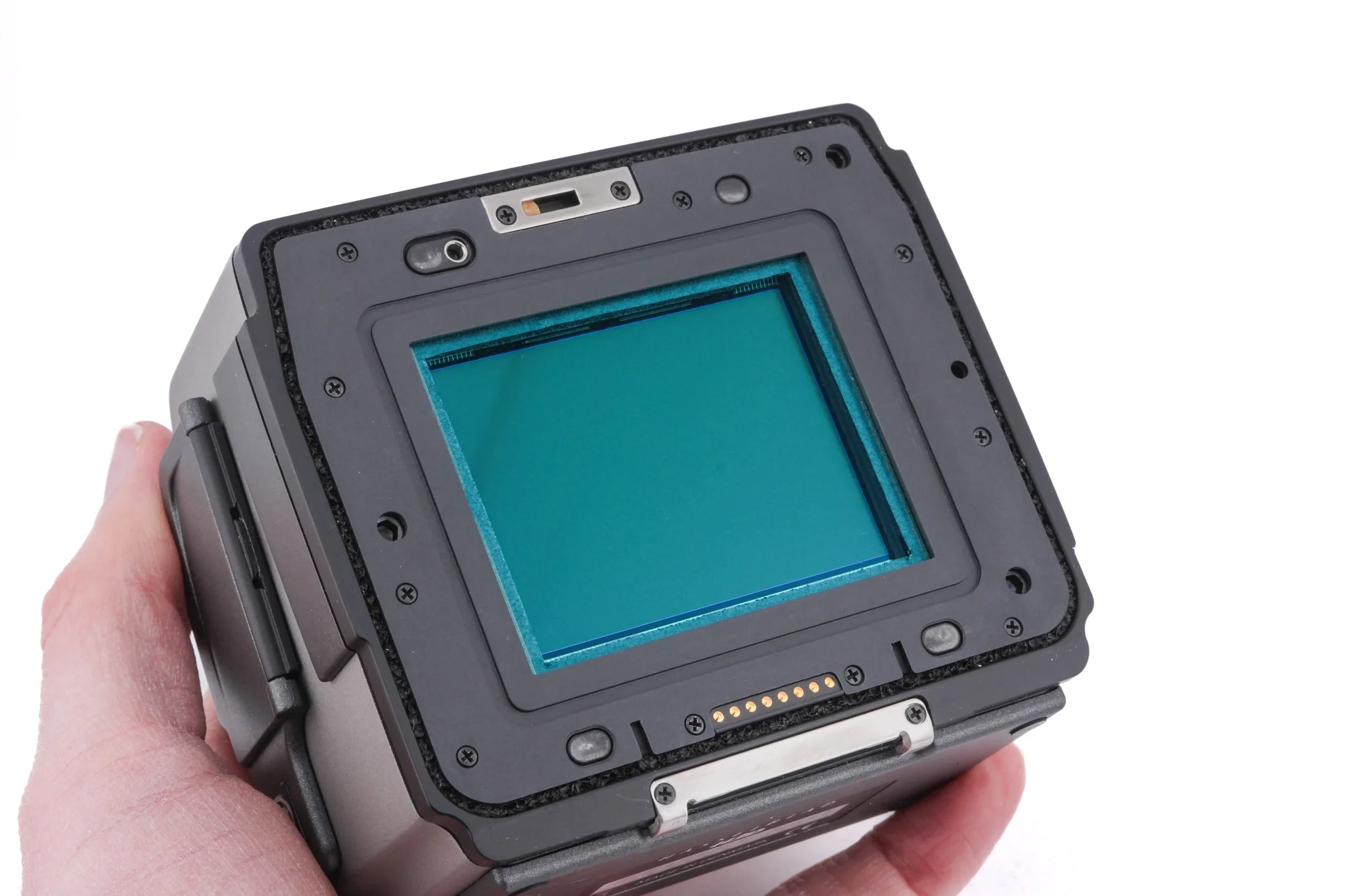 Hasselblad H3DII + H3DII-50MS (Multishot) Digital Back + HVD 90x Viewfinder - Image 15