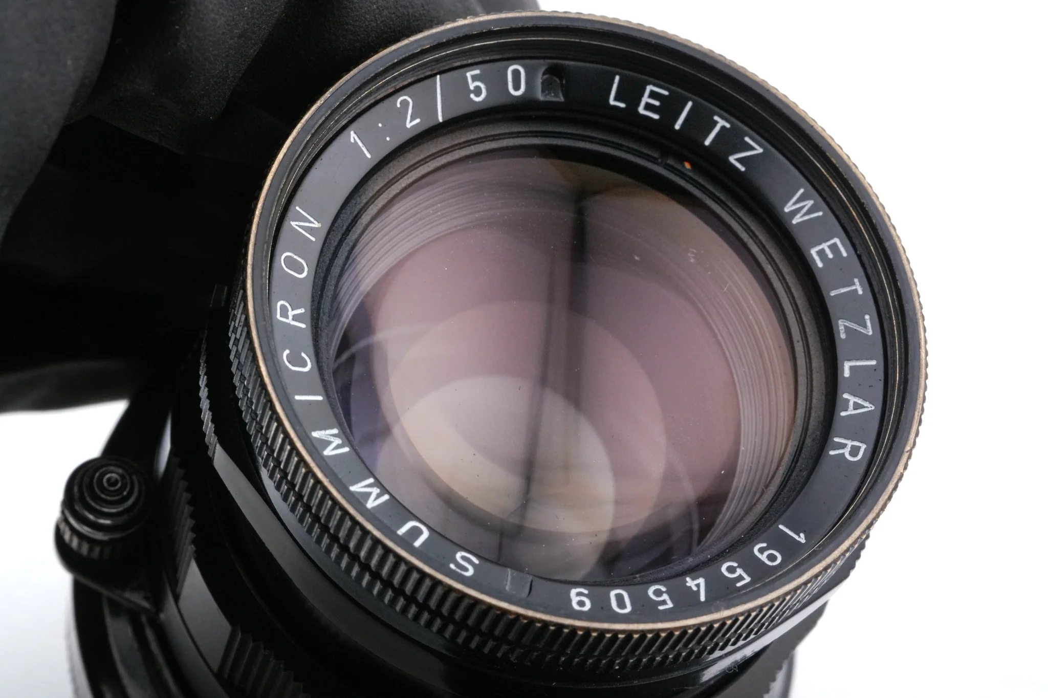 Leica 50mm f2 Summicron (Type II) (Black Paint, 11117) + Lens Hood (35/50mm f2-3.5) (IROOA / 12571) - Image 5