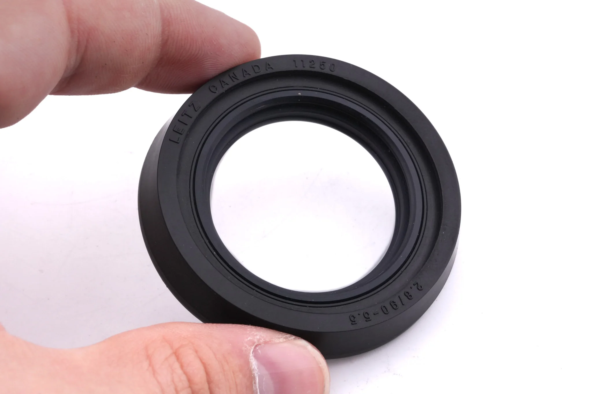 Leica 90mm f2.8 Tele-Elmarit-M (11800) + 39mm Collapsible Rubber Lens Hood (90mm f2.8 Tele-Elmarit-M) (11250) - Image 8