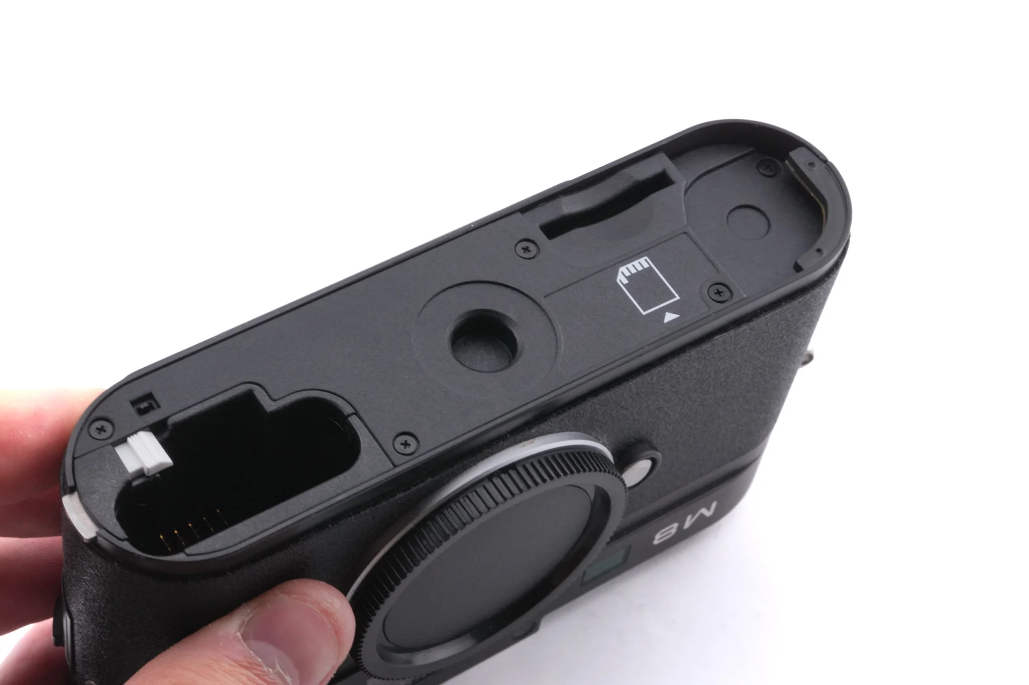 Leica M8 (Black, 10701) + M8/M9 Handgrip (14486) - Image 8