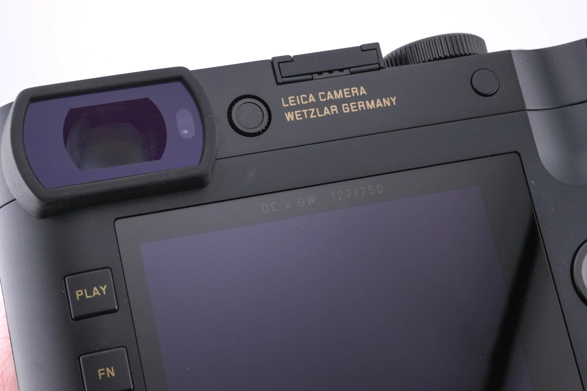 Leica Q2 (Daniel Craig x Greg Williams) (19058 / 19062) - Image 11