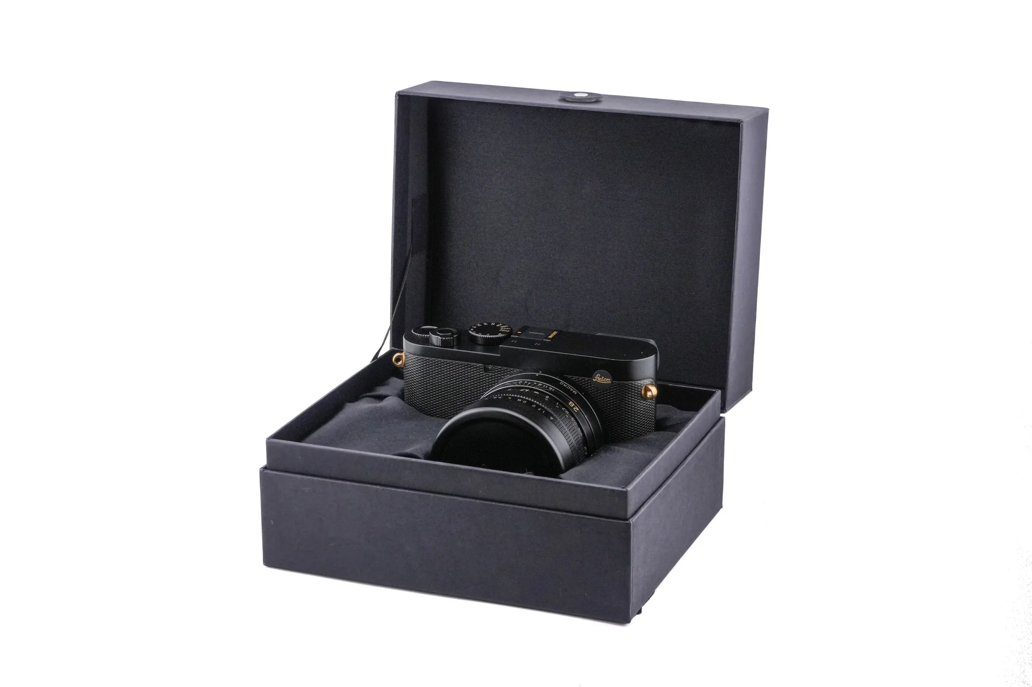 Leica Q2 (Daniel Craig x Greg Williams) (19058 / 19062) - Image 16