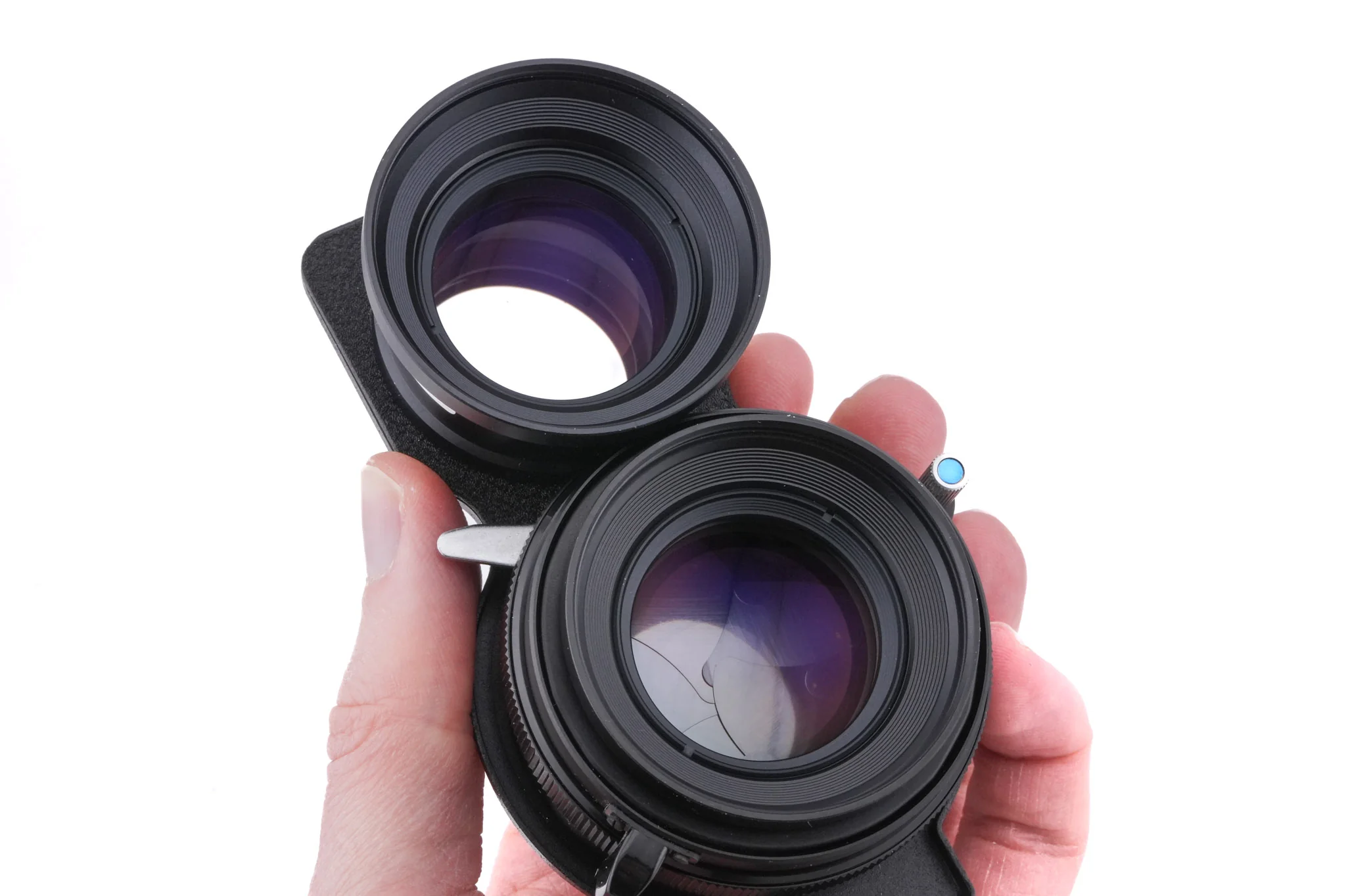 Mamiya C220 F + Waist Level Finder (New Version) + 80mm f2.8 Sekor (Blue Dot) - Image 11