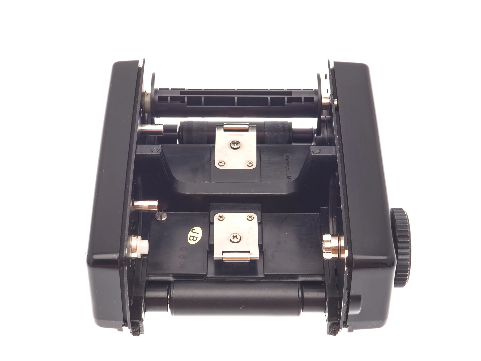Mamiya RZ67 Professional + 90mm f3.5 Sekor Z W + 120 6x7 Roll Film Holder Professional + Waist Level Finder - Image 12