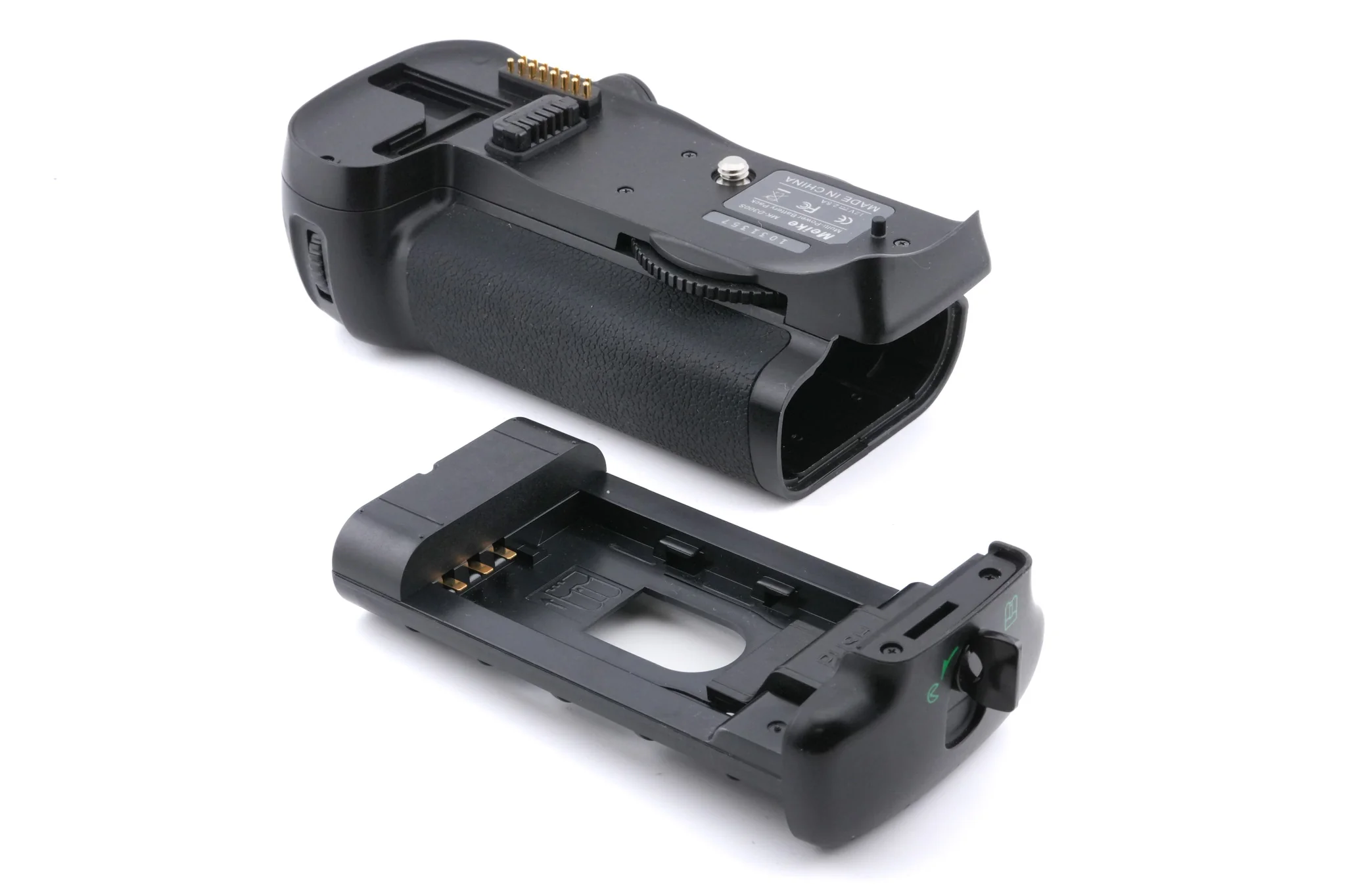 Meike MK-D300S Multi-Power Battery Pack - Image 5