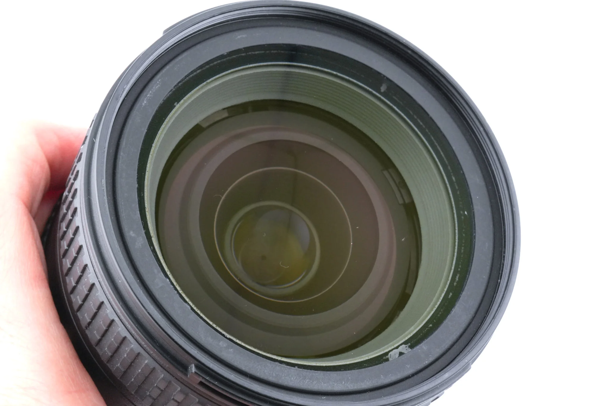 Nikon 24-85mm f3.5-4.5 AF-S Nikkor G ED VR - Image 2
