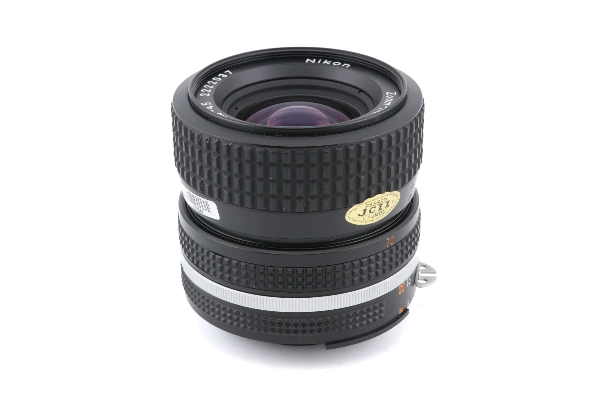 Nikon 35-70mm f3.3-4.5 Zoom-Nikkor AI-S - Image 4