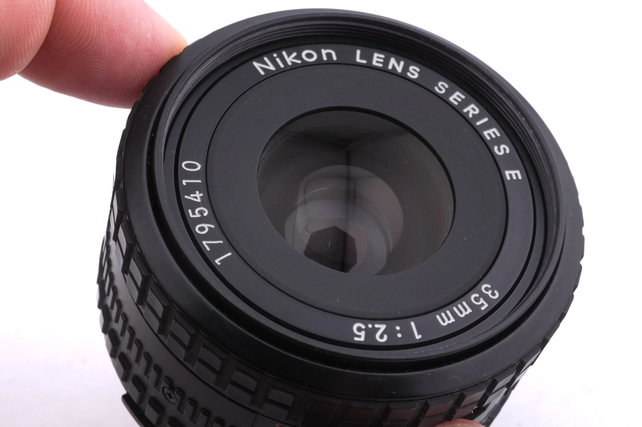 Nikon 35mm f2.5 Series E - Image 2