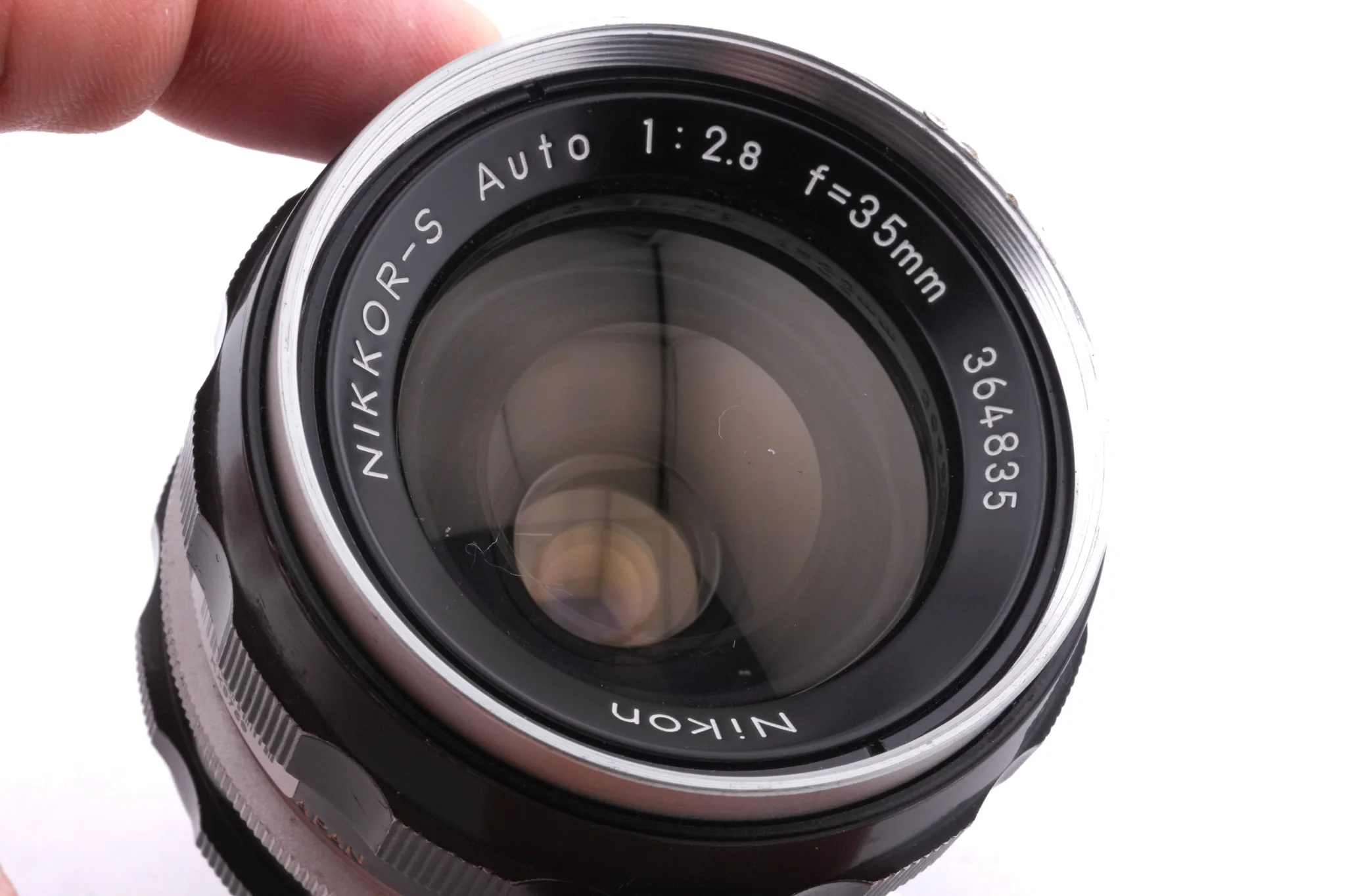 Nikon 35mm f2.8 Nikkor-S Auto Pre-AI - Image 2