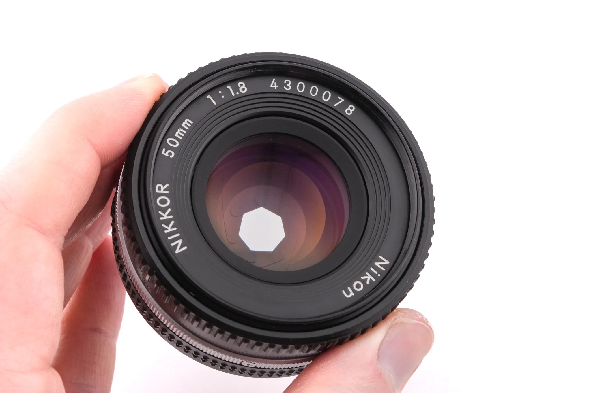 Nikon 50mm f1.8 Nikkor AI-S (0.6m) - Image 3