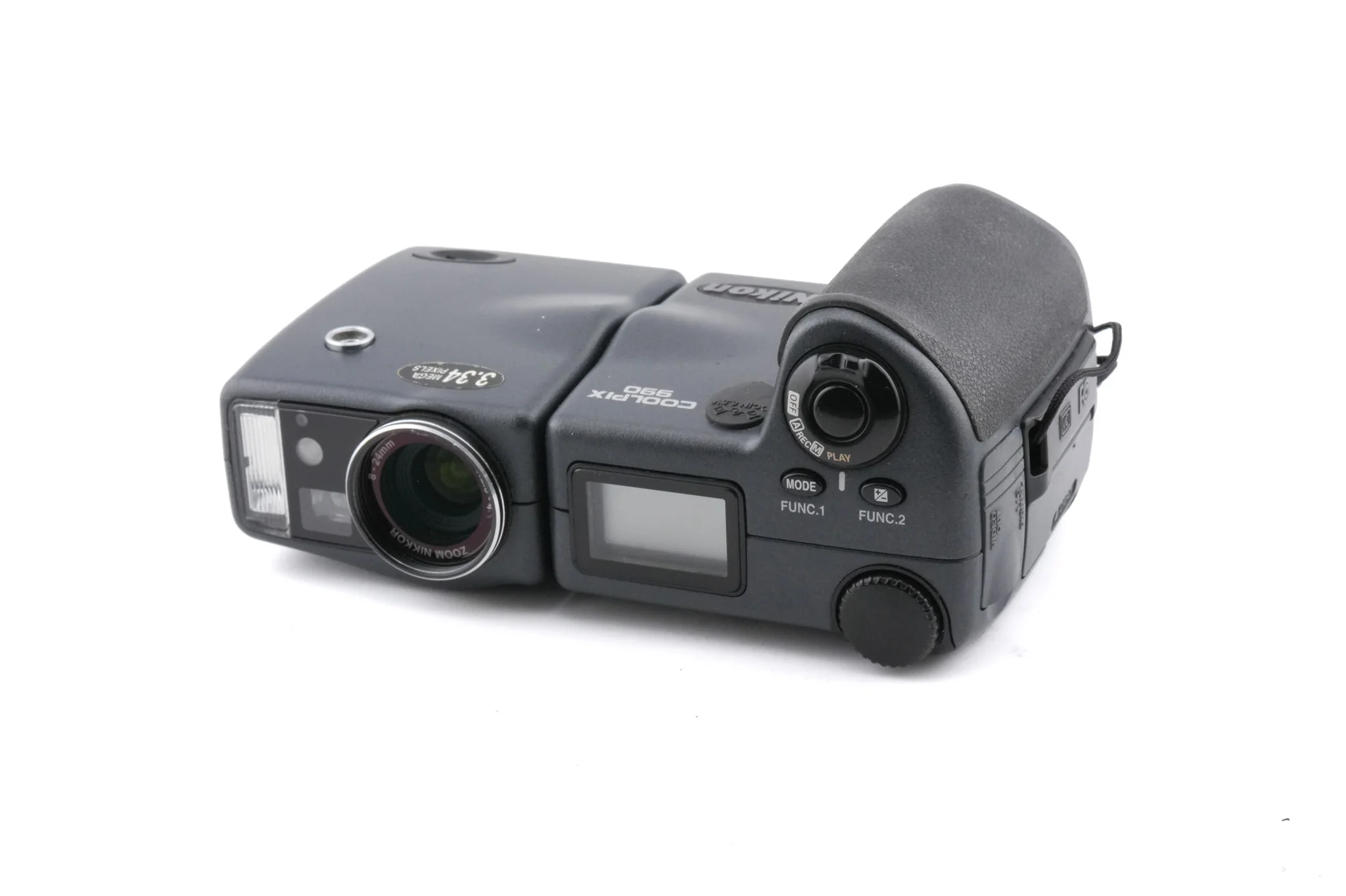 Nikon Coolpix 990 - Image 3