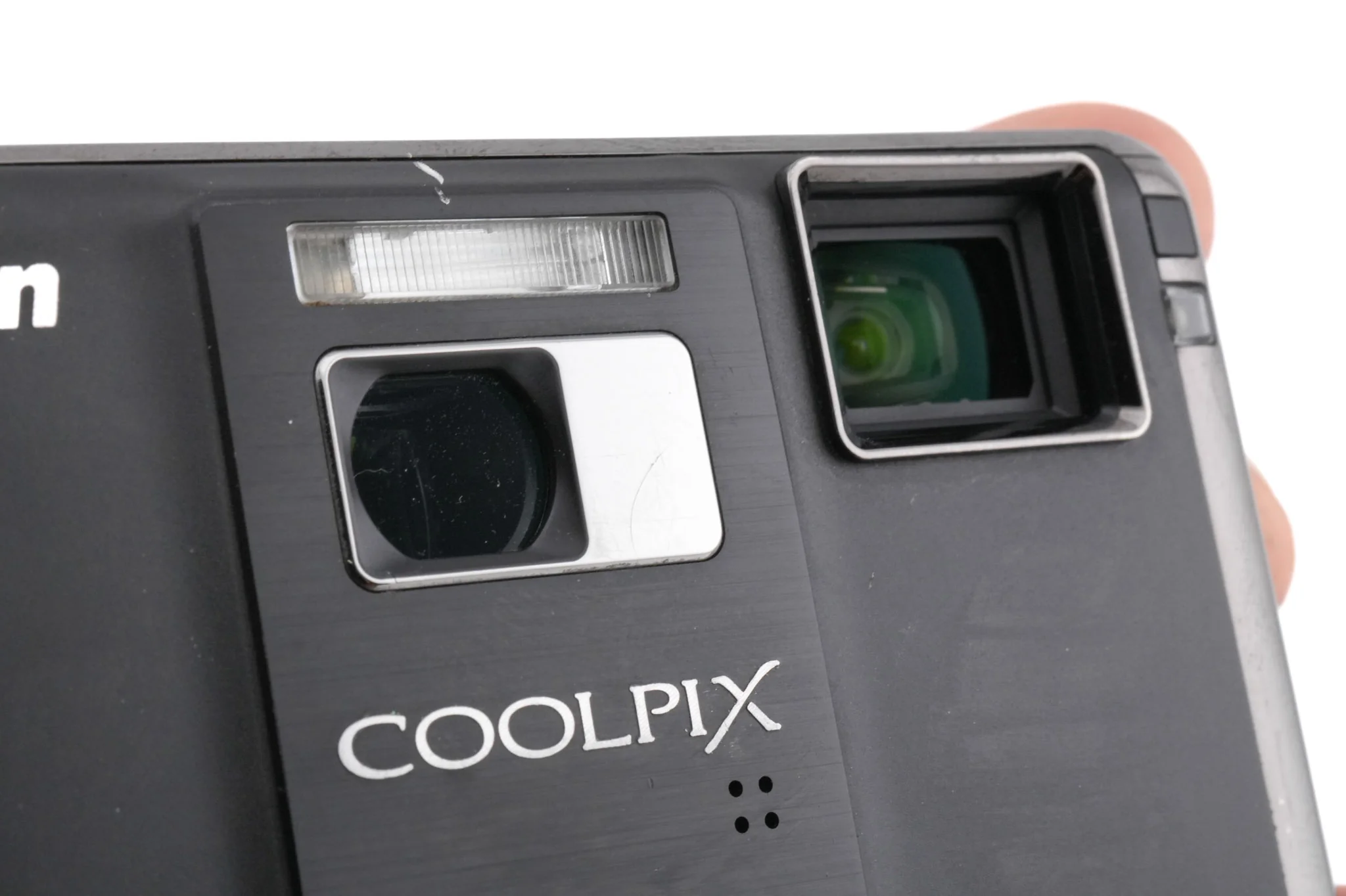 Nikon Coolpix S1000pj - Image 3
