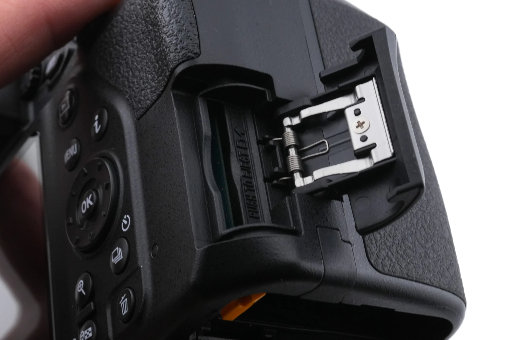 Nikon D3500 - Image 8