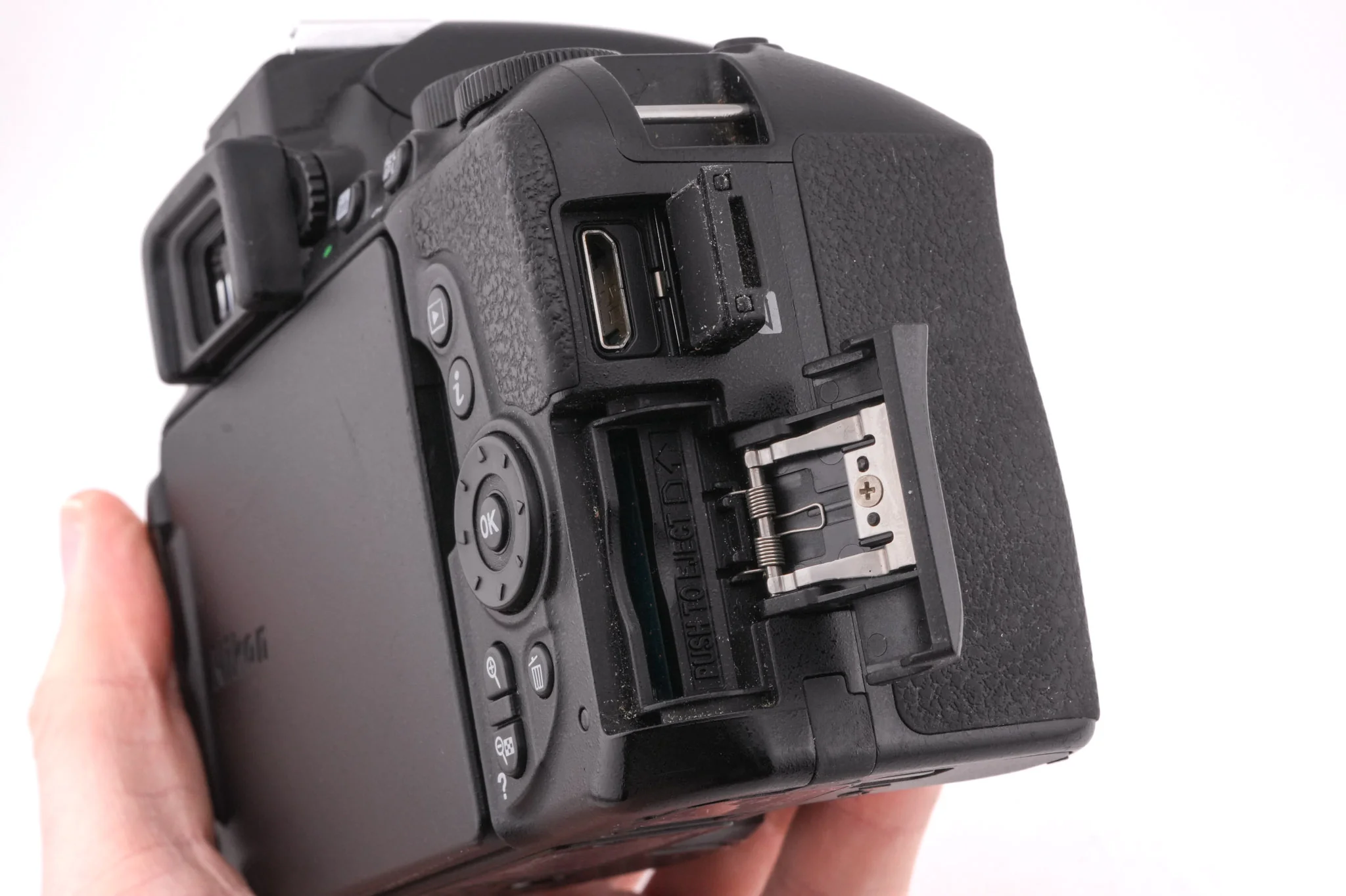 Nikon D5600 - Image 7