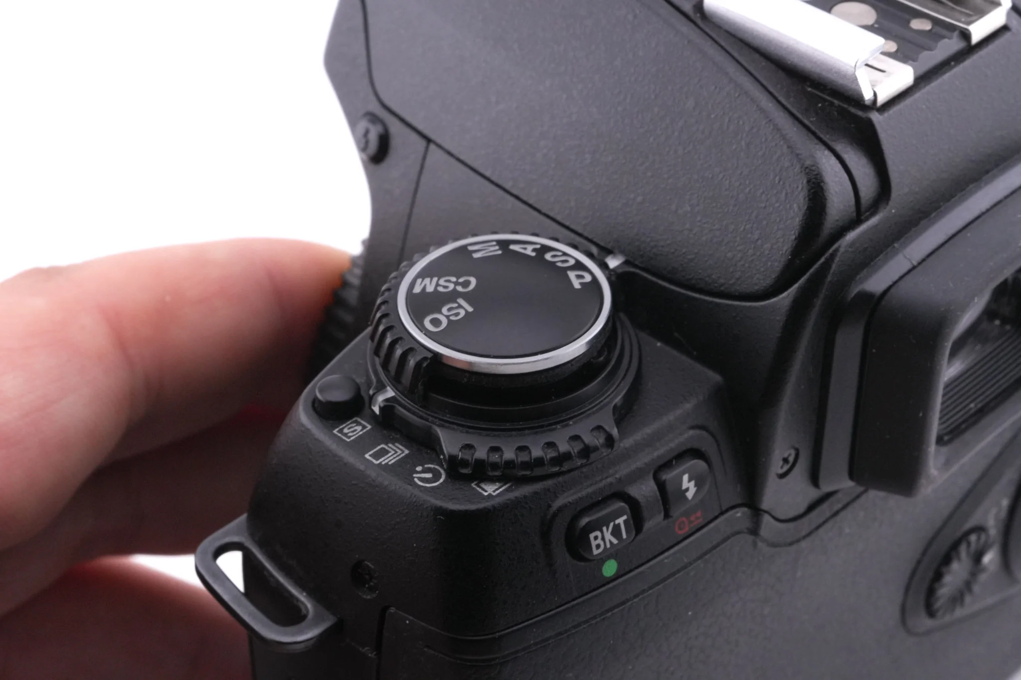 Nikon F80 - Image 5