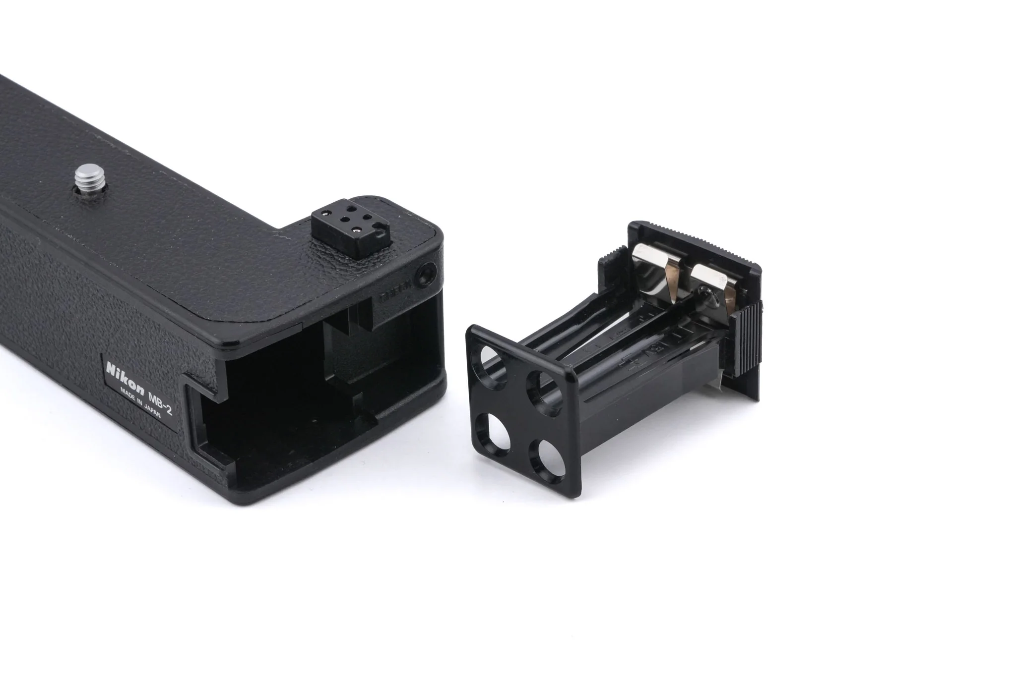 Nikon MB-2 Battery Pack - Image 4